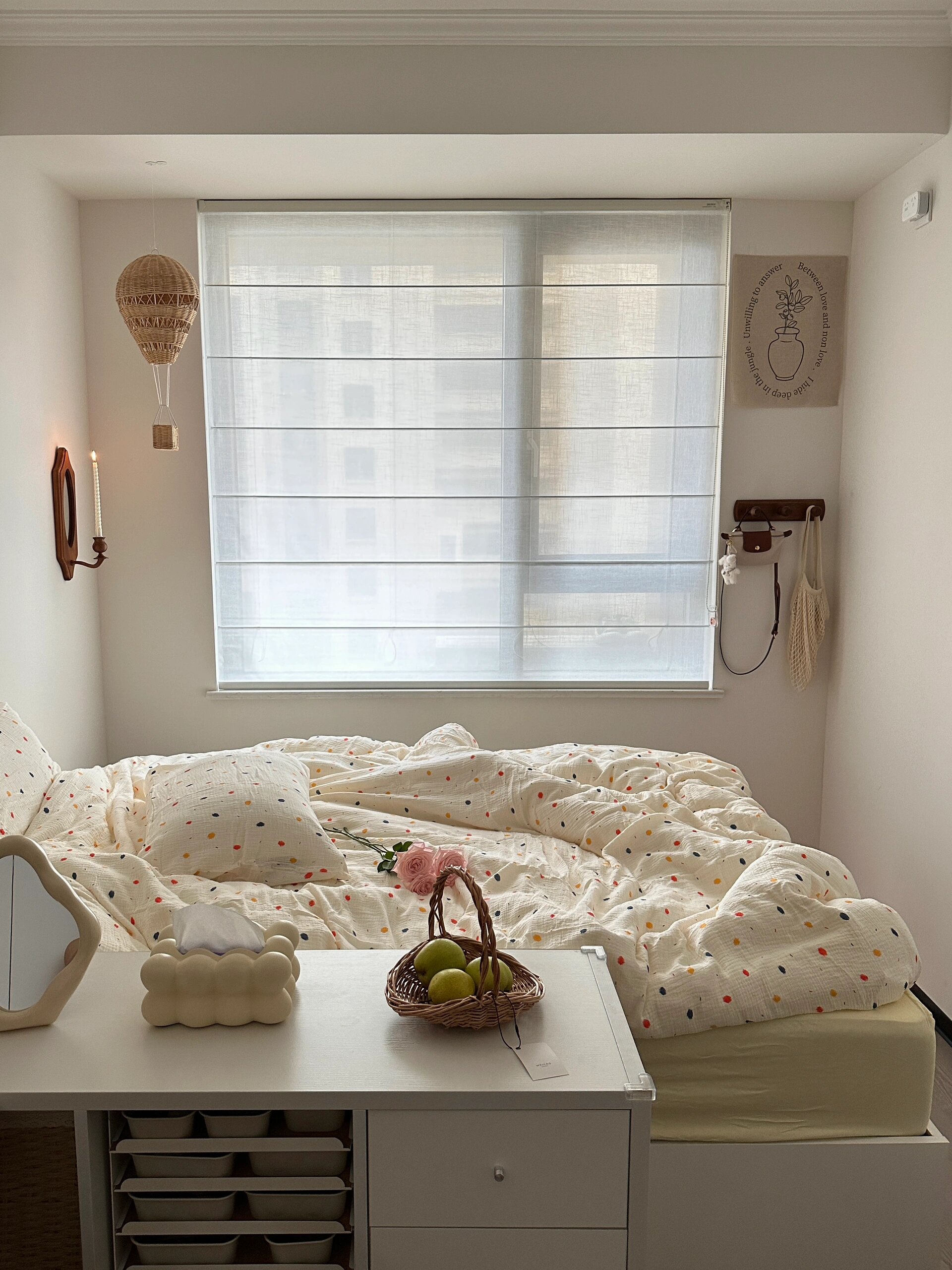 学会了低成本改造ins复古风12m小卧室 小房间只有12m,改成半包围后