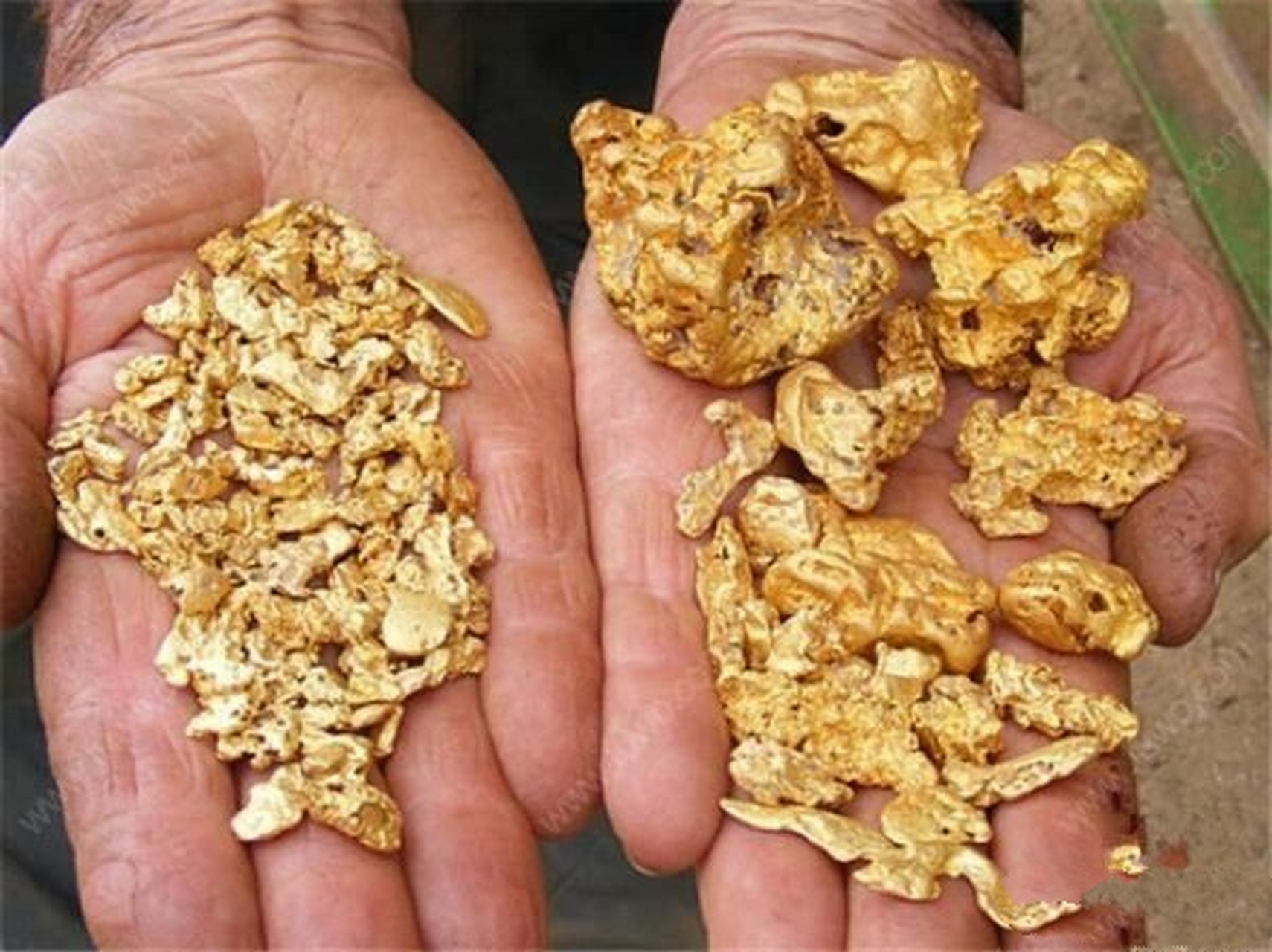 黄金知识:生金	 "生金亦称天然金,荒金,原金,是要被提炼为熟金的对象