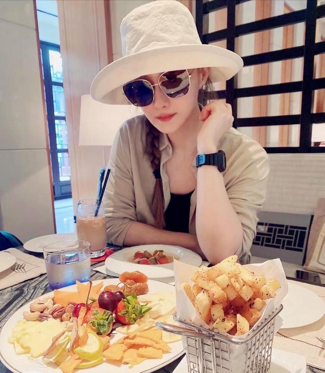 50岁的黄花大闺女不多了