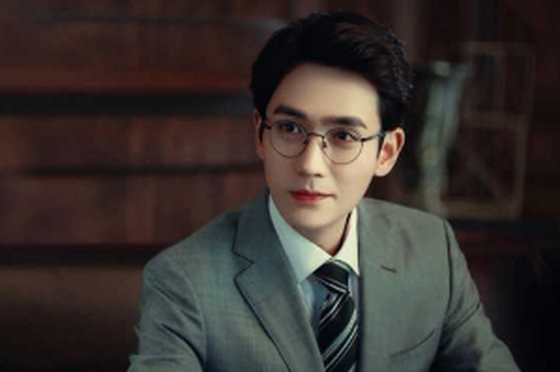 曾经朱一龙,白宇合作的《镇魂》,吸粉无数,不说二人的表演了,就是