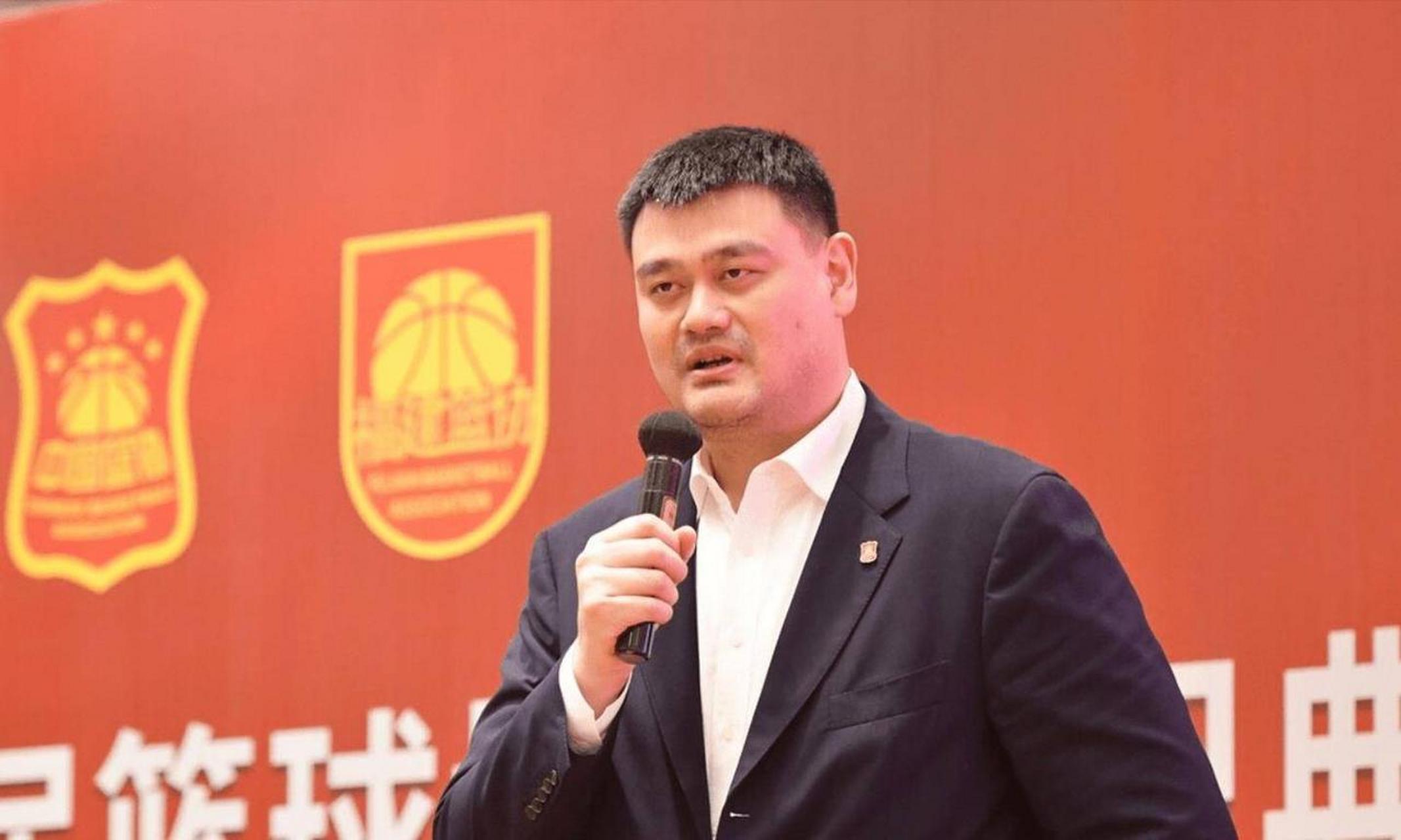 姚明体重超超过400斤!肥胖导致致内分泌失调.