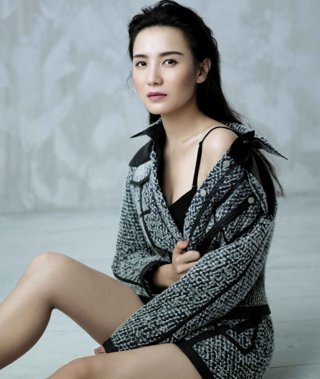 宋佳说:"我十几岁时以为20几岁就能快乐,20几岁时以为30多岁的人生