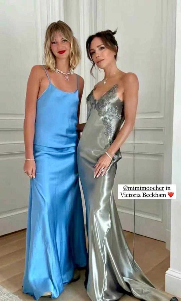 贝嫂晒出了自己与次子罗密欧女友的米娅·雷根的同框照片,米娅比贝嫂