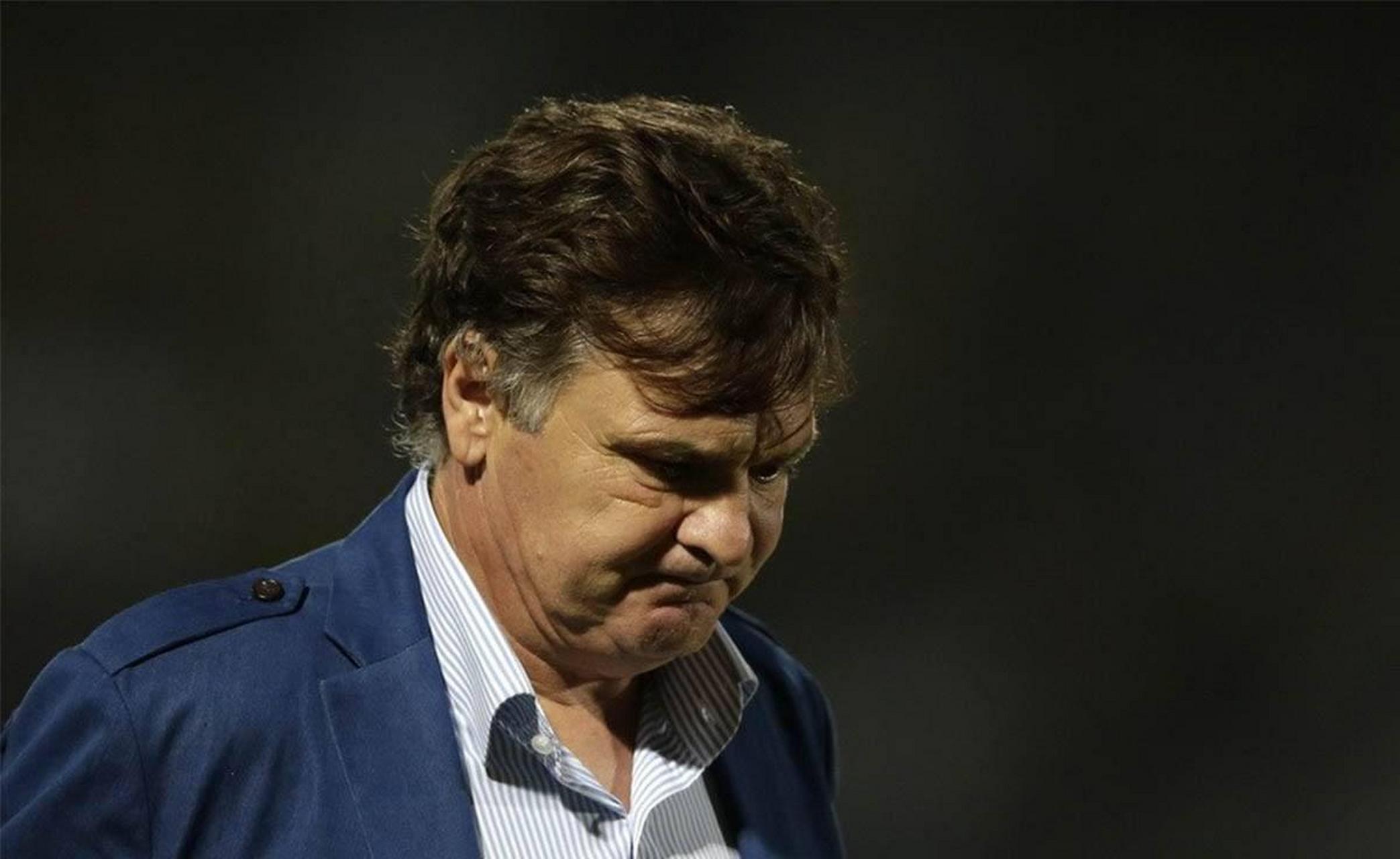 gif创作人# 前中国男足主帅卡马乔再次被解雇,自执教中国男足后他就