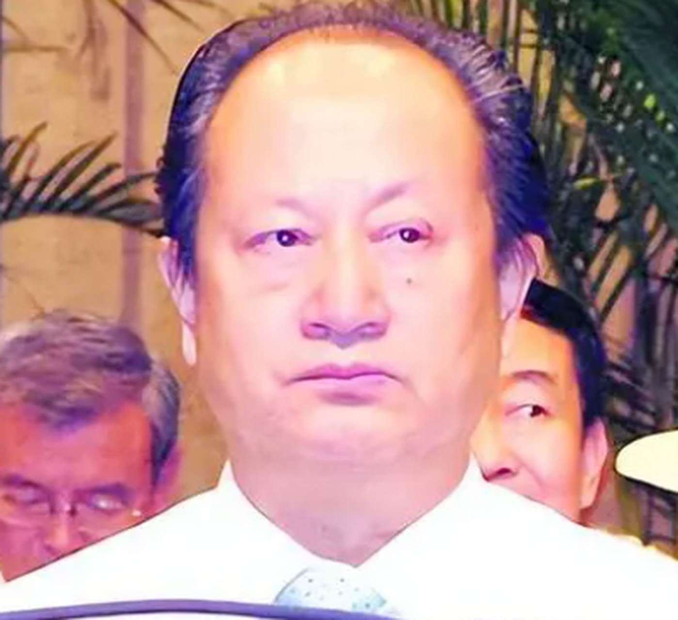 陕西大老虎庞家钰,霸占11位下属娇妻,搞豆腐渣工程遭下马 "曾老师,你