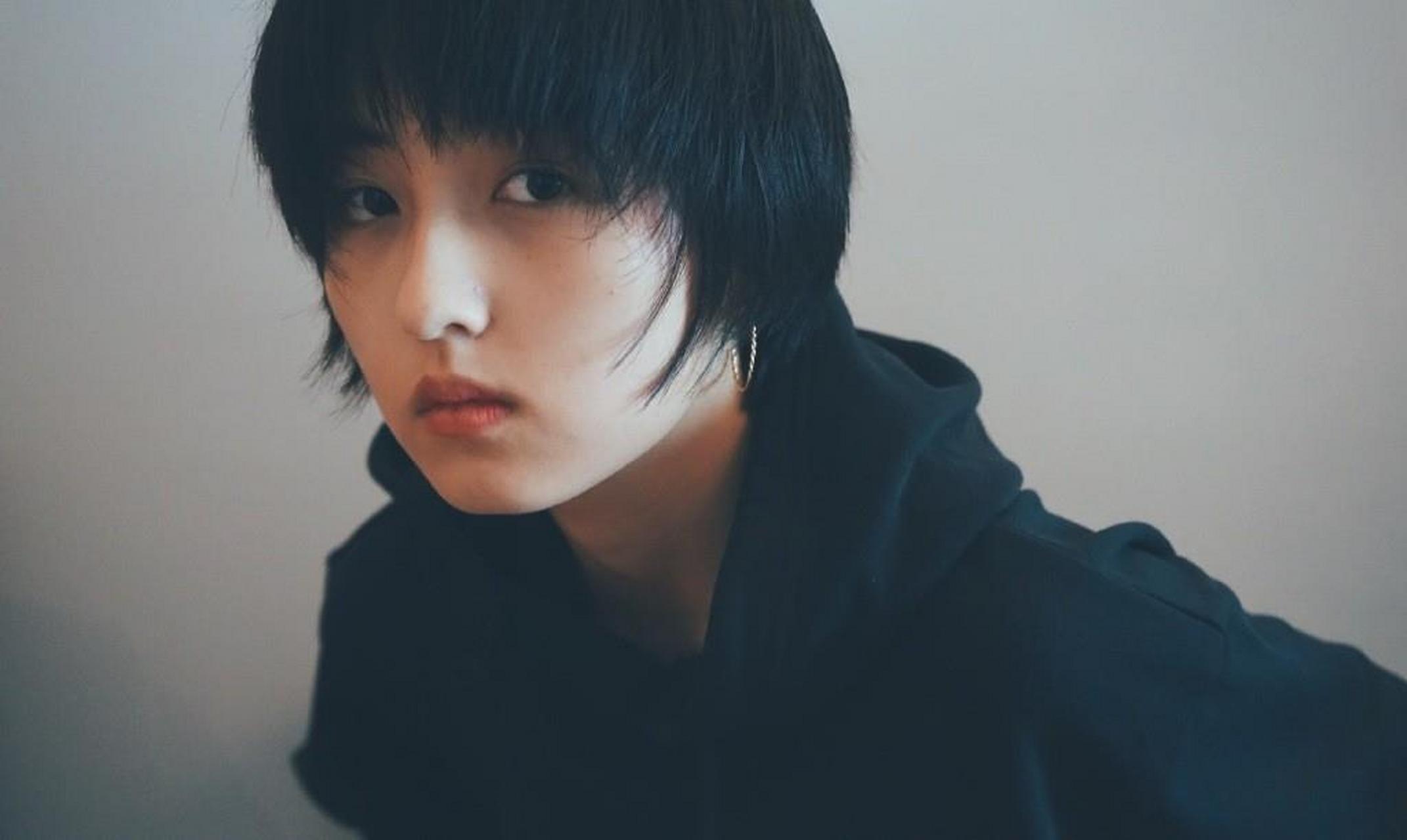 19岁生日快乐 张子枫短发俏丽美照