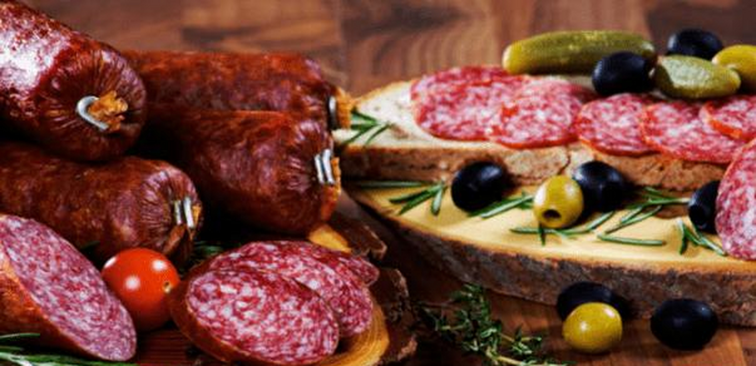 闻名遐迩的德国香肠大概有1500多种,德国也被称为"香肠共和国",每个