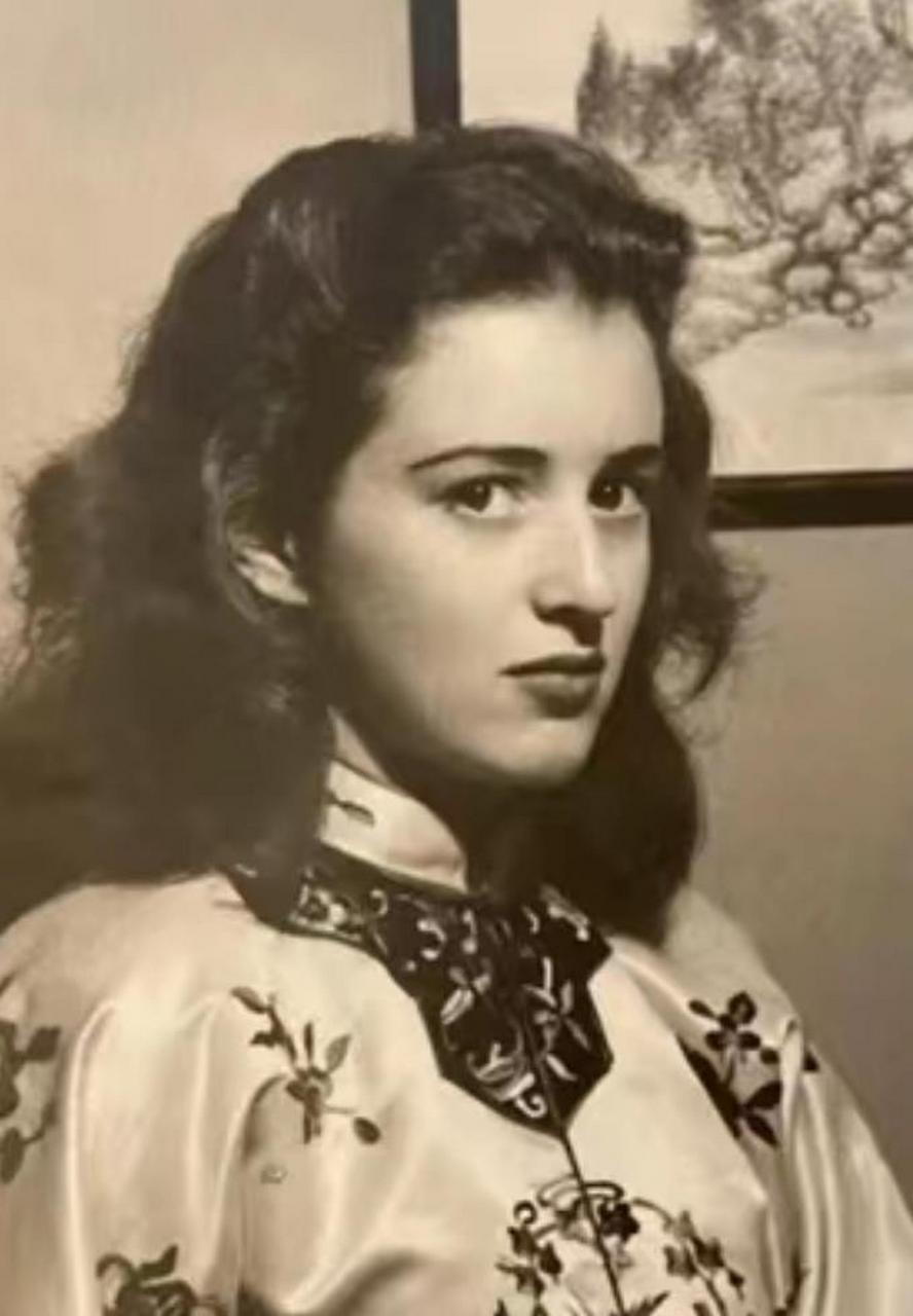 二战期间,这个名叫贝蒂的犹太女孩一家,被纳粹迫害到处逃难