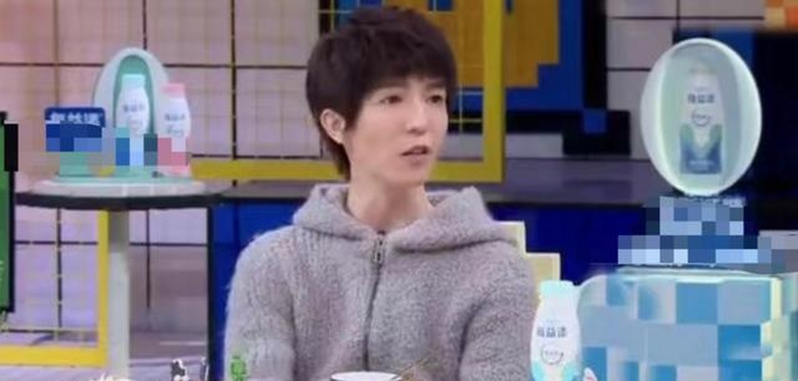 杨幂近日遭代拍恶意拍摄,魏大勋也没有出面帮女方发声,看来他应该还没