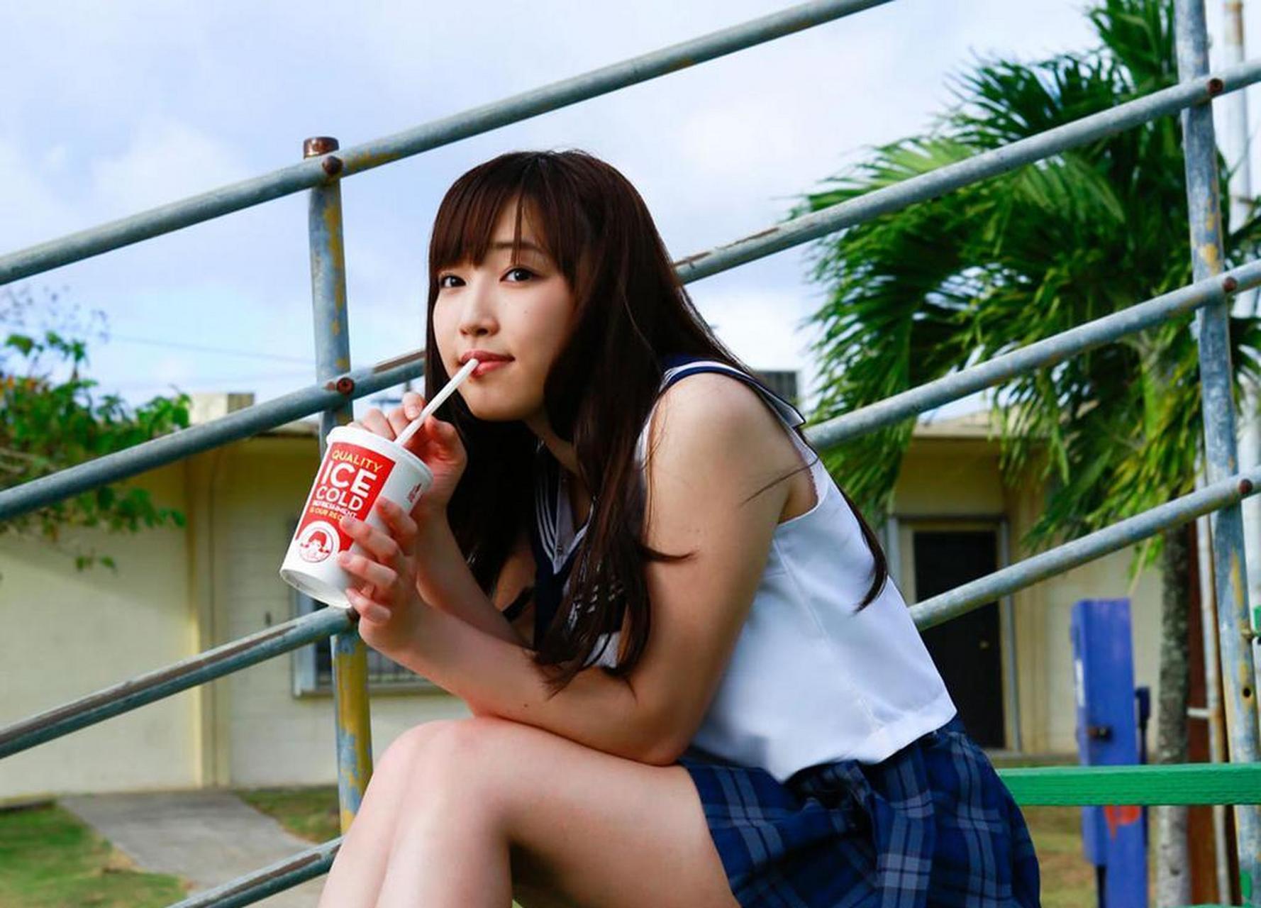 日本美少女谱久村圣海边唯美写真 #中国版chatgpt来了# #娱乐最前沿