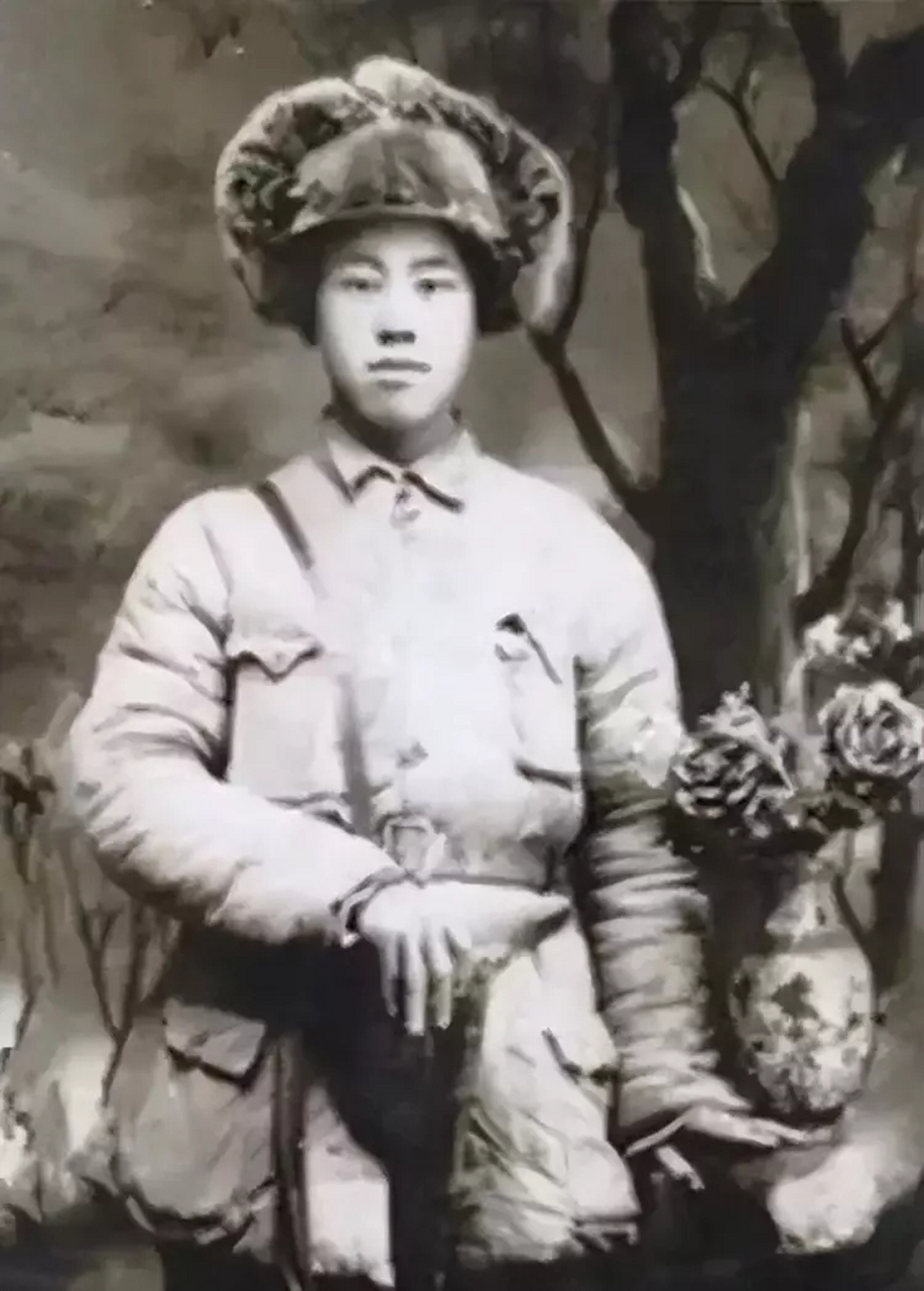 下面这张老照片中的人是抗日英雄赵玉仙.