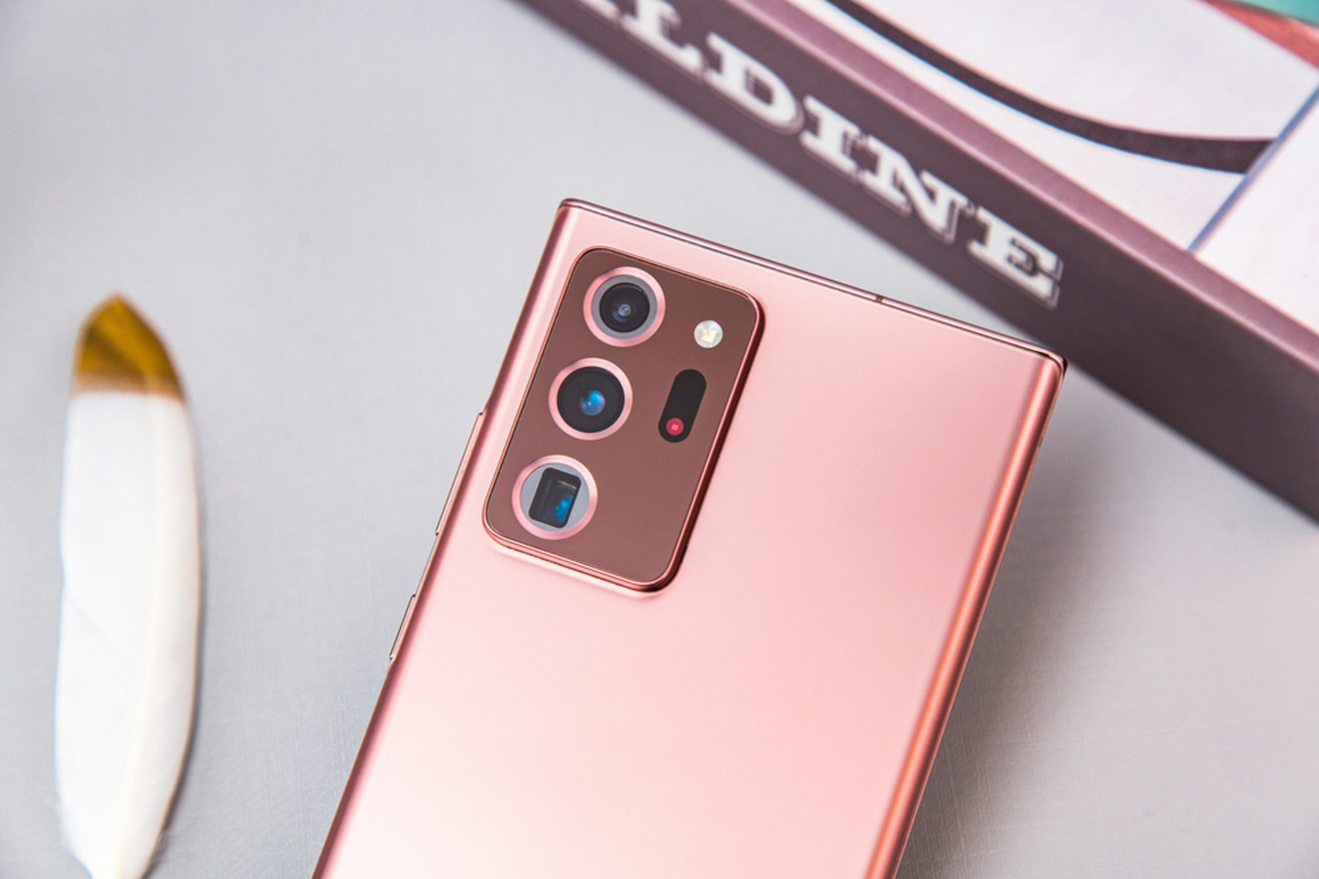 价格直降1000元,三星note20 ultra优惠后到手价6999元,这个价格还是很