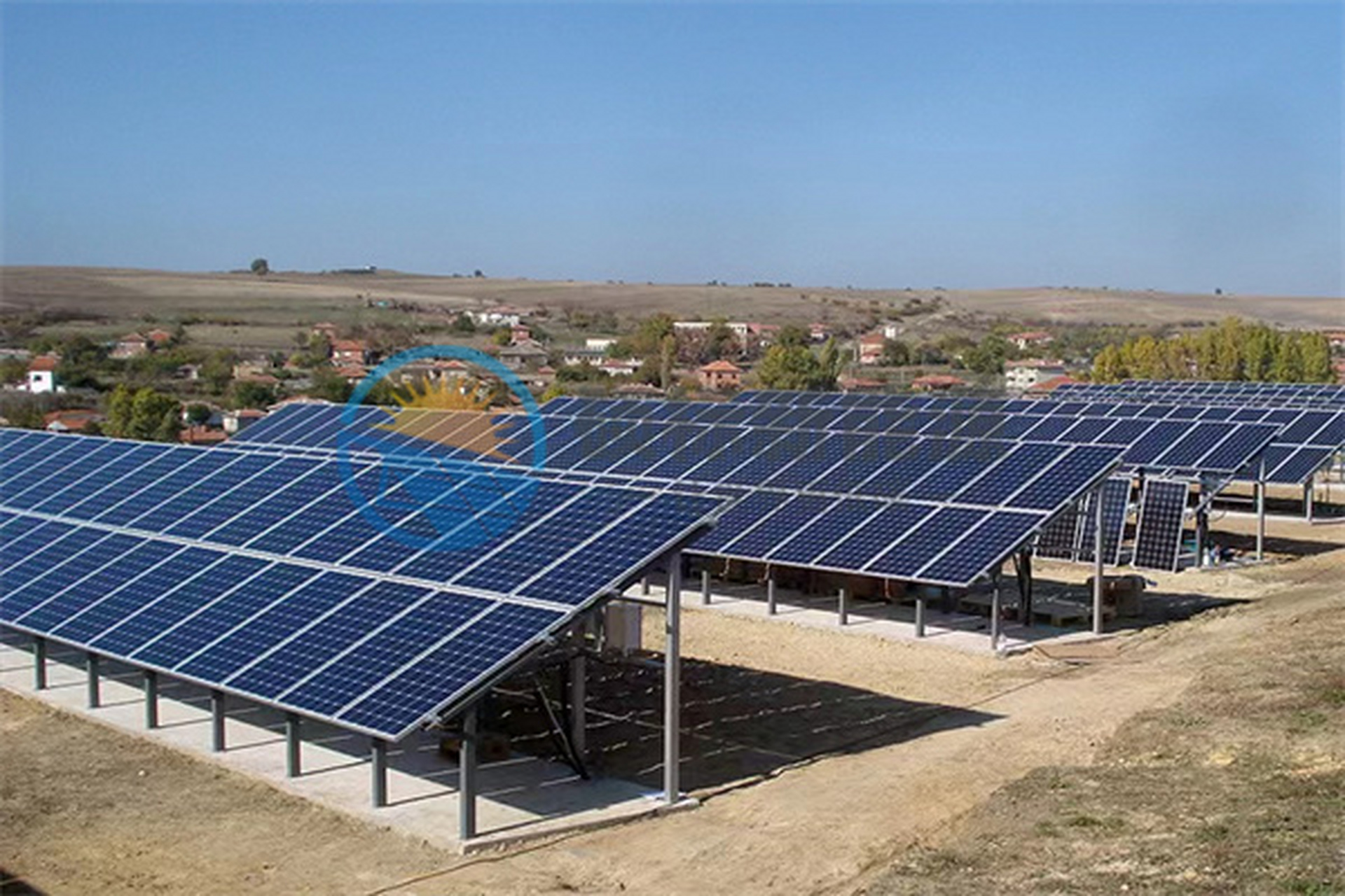 固定式光伏支架适用于以下项目: 1.