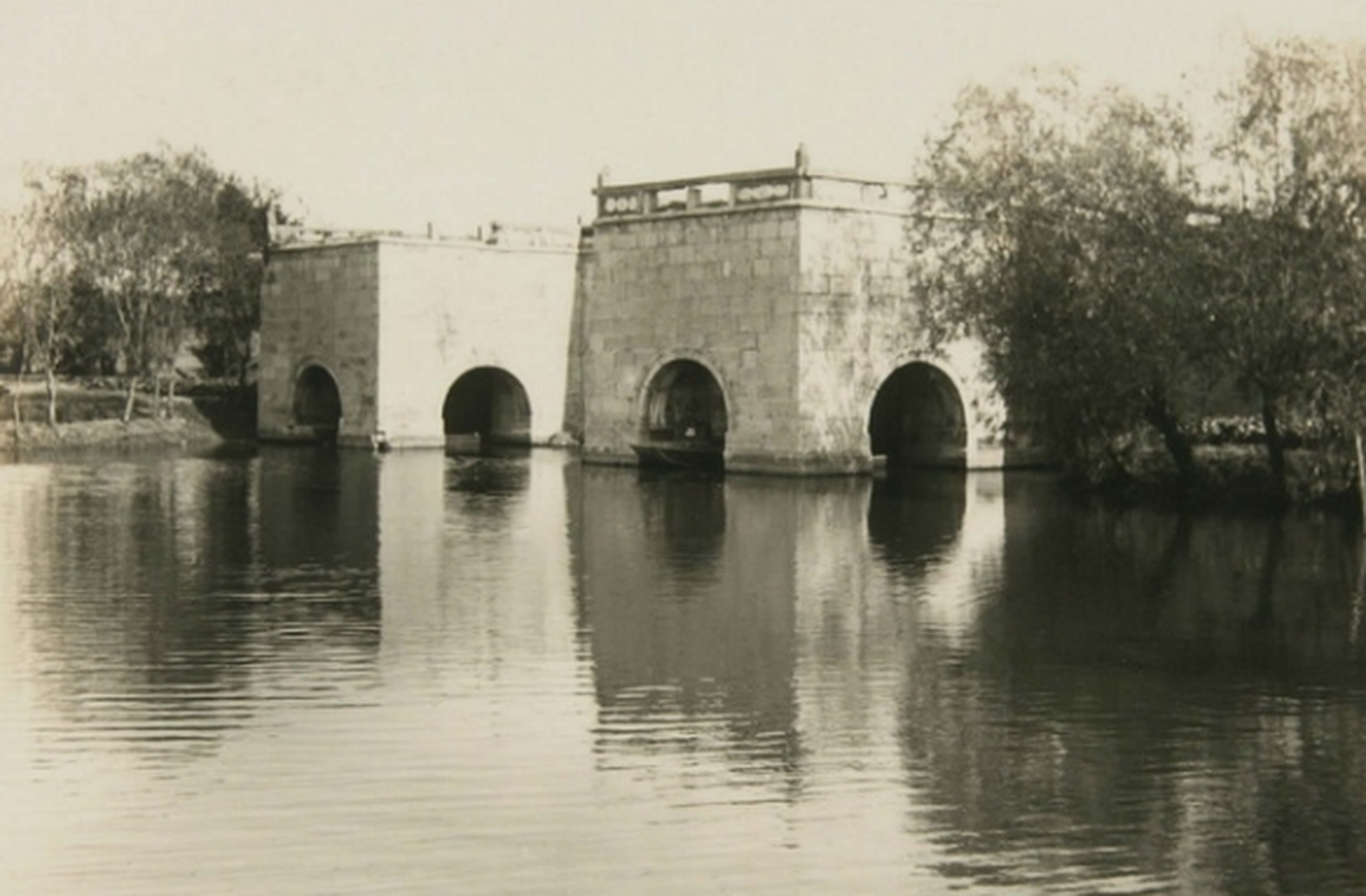 历史老照片# 1931年扬州,五亭桥,大明寺,天宁寺等处风貌.