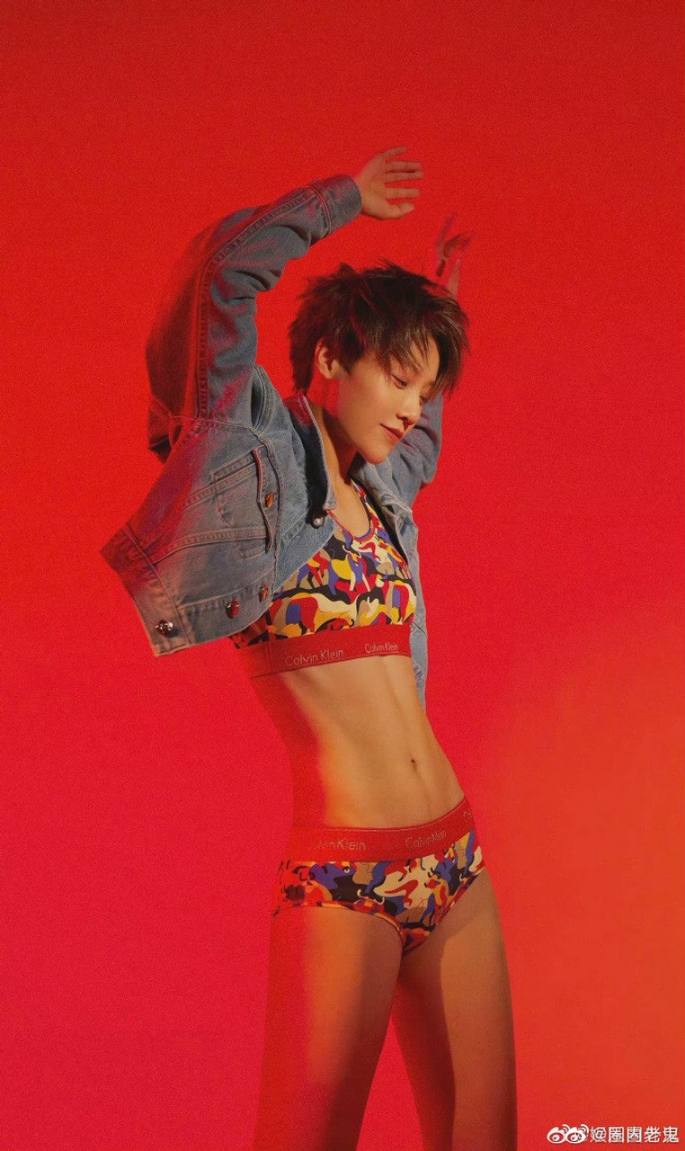 刘雨昕内衣代言图已出,身材和马甲线真的绝,尺度也不小,这是继张艺兴