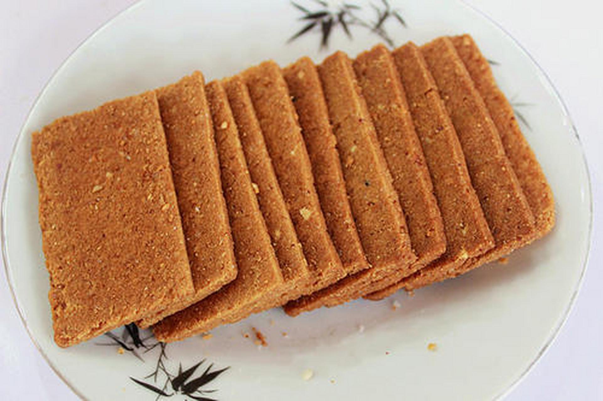 美食开箱# #好物推荐季#合肥烘糕:合肥烘糕为安徽省合肥地区地方传统