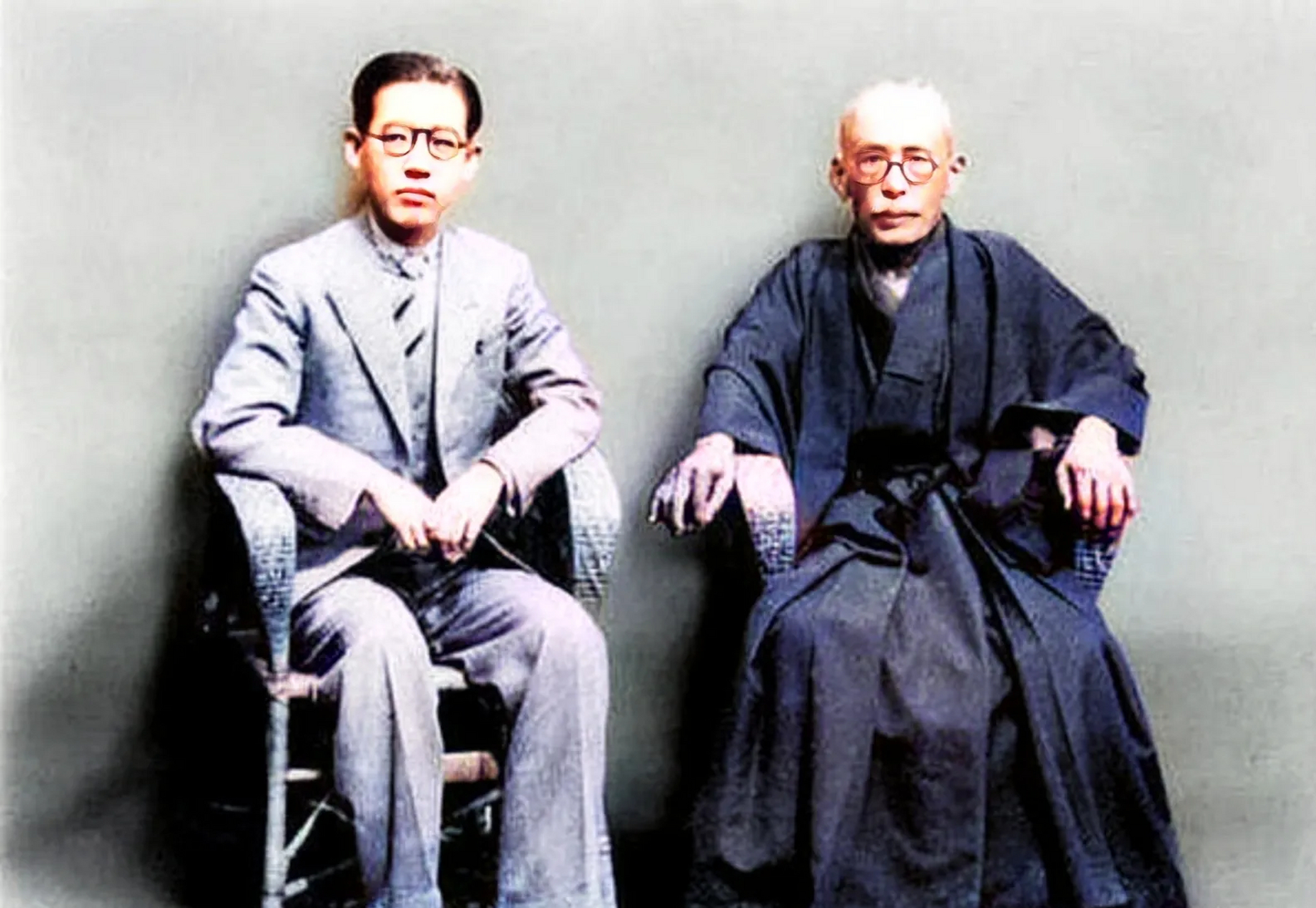 民国时期,川岛芳子和养父川岛浪速的合影,川岛芳子出生于1906年,是肃