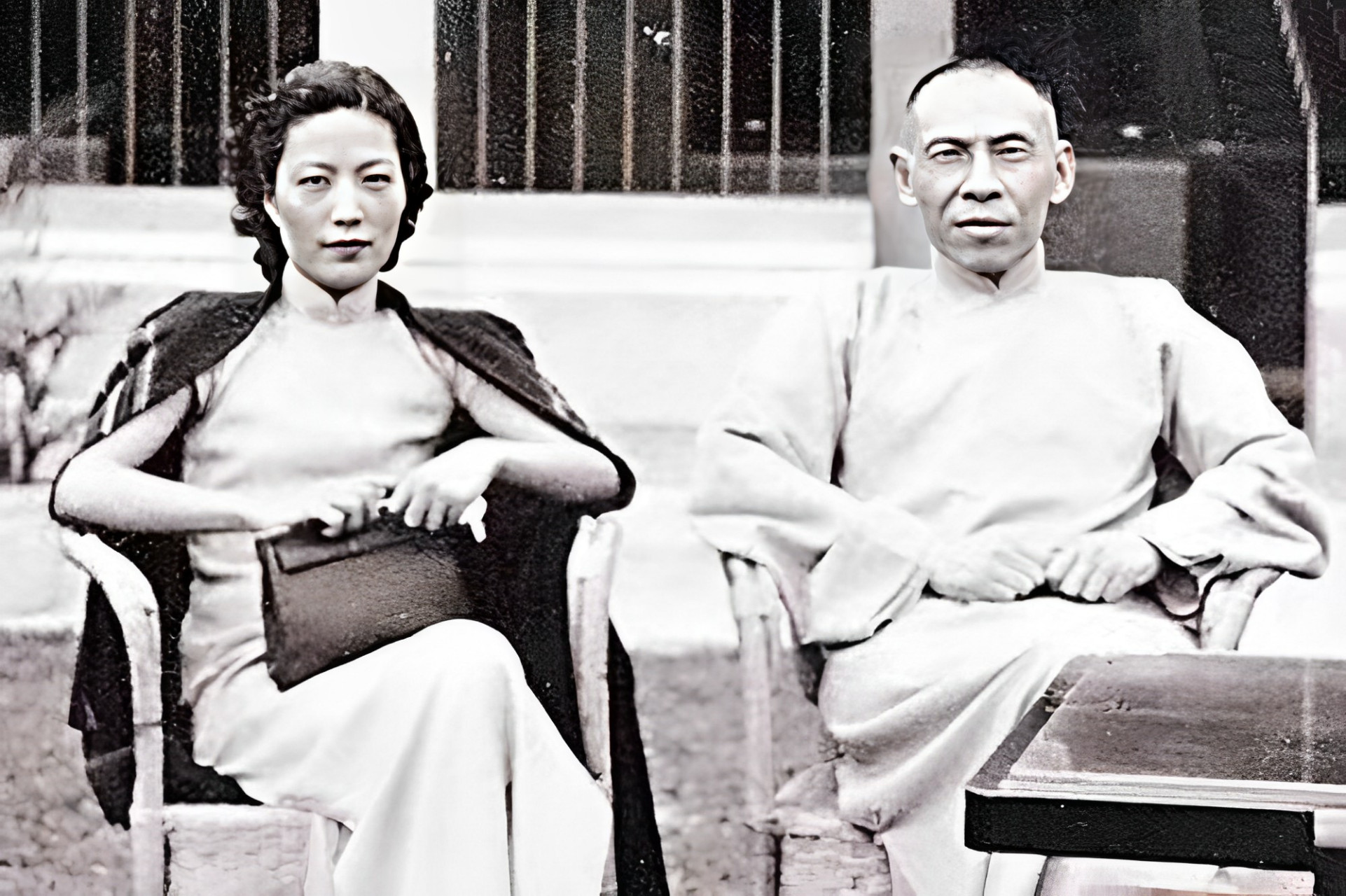 1956年,当62岁的梅兰芳拜访48岁的孟小冬时,他充满了期待:"让我们重新