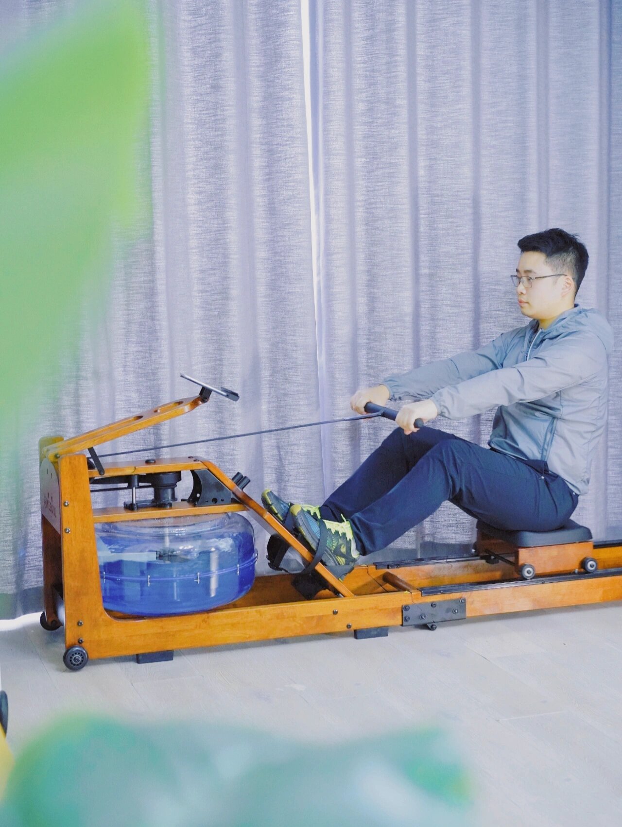 机健身,经过对比 入手了这款老罗和刘涛健身弹力带抗阻划船运动怎么做