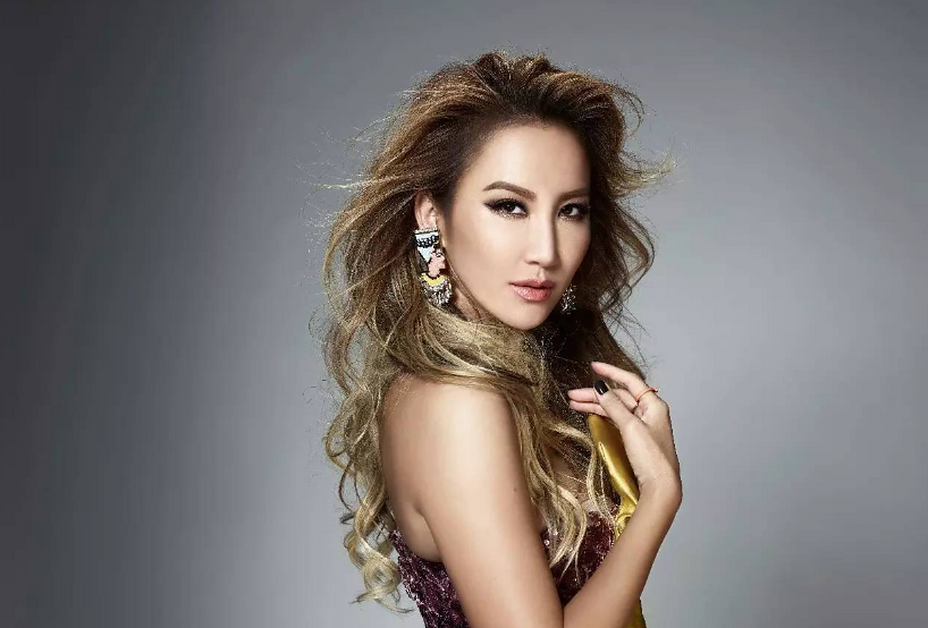 近日,令人心痛的消息传来,娱乐圈巨星coco李玟离世,享年仅48岁.