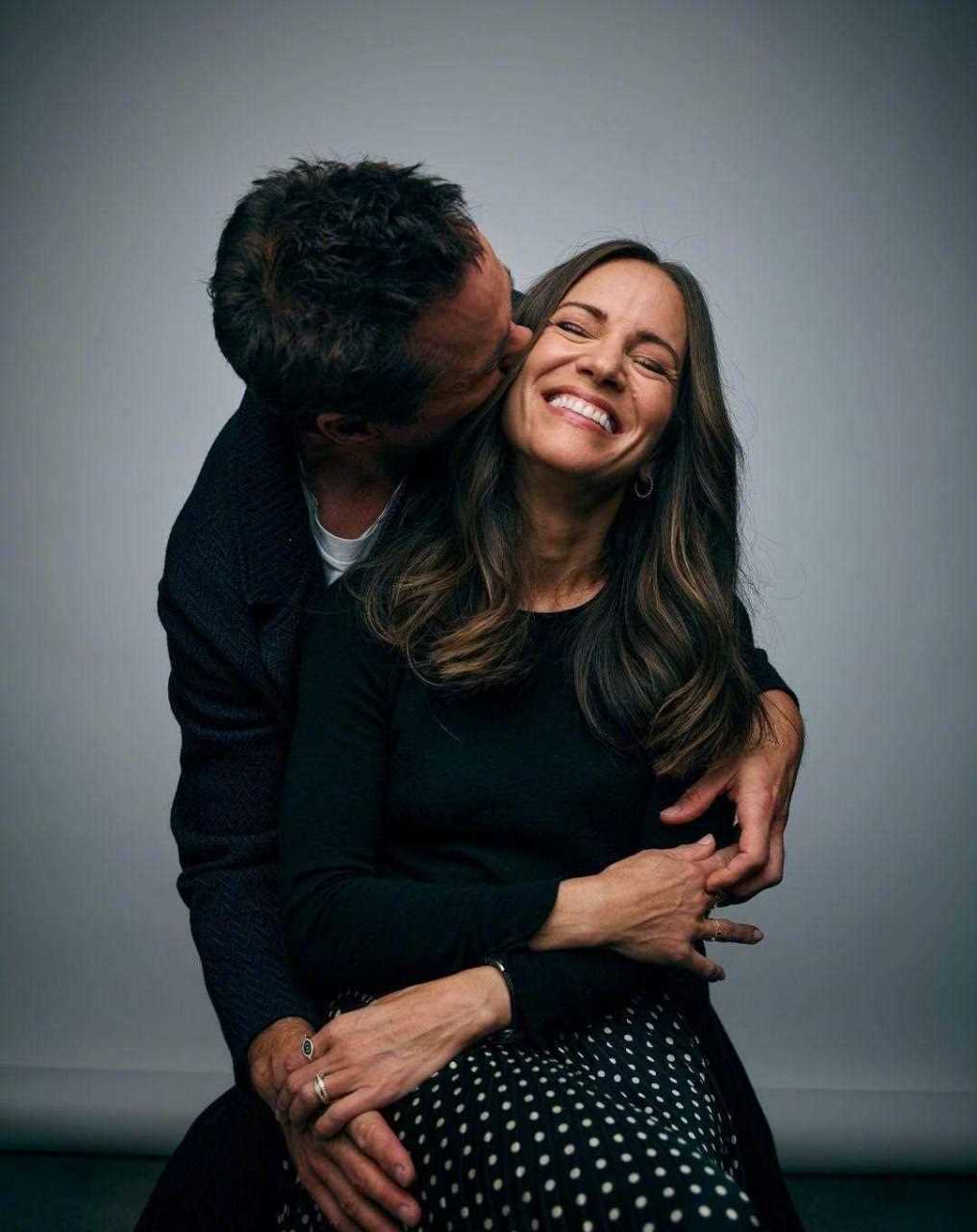 "钢铁侠"和妻子苏珊·唐尼写真,很幸福![你懂的]