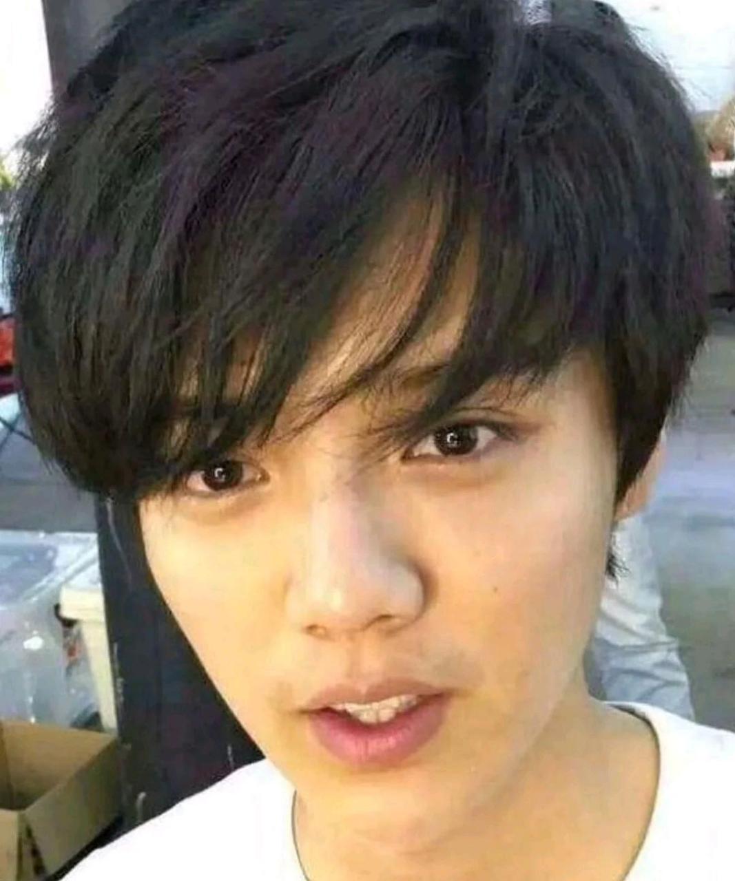 六位男明星素颜照,每一个都好真实,这样看来周围好多人都和明星差不多