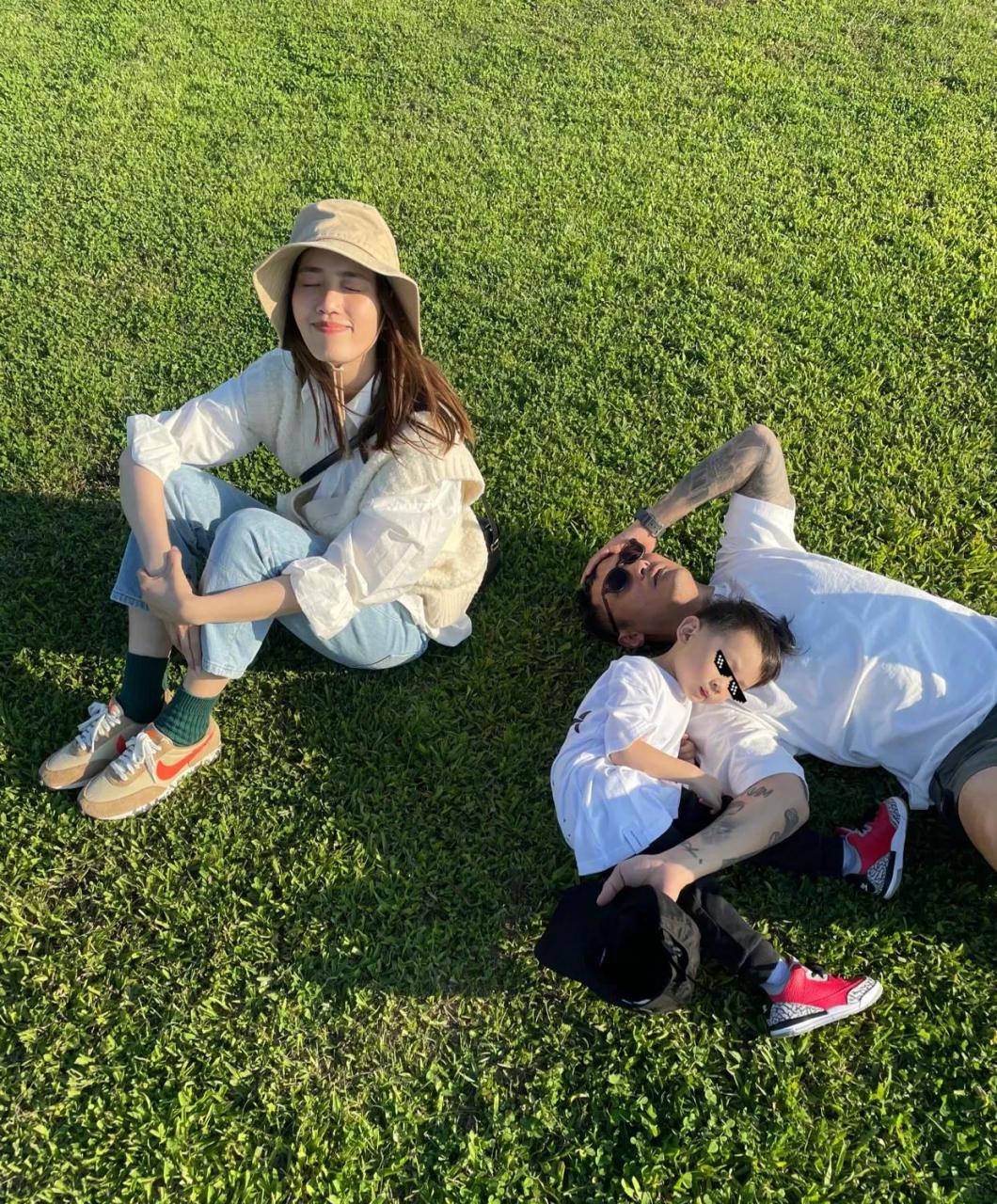 王予柔是台湾有名的富二代,父亲是台湾省亚美集团的总裁,在公司鼎盛