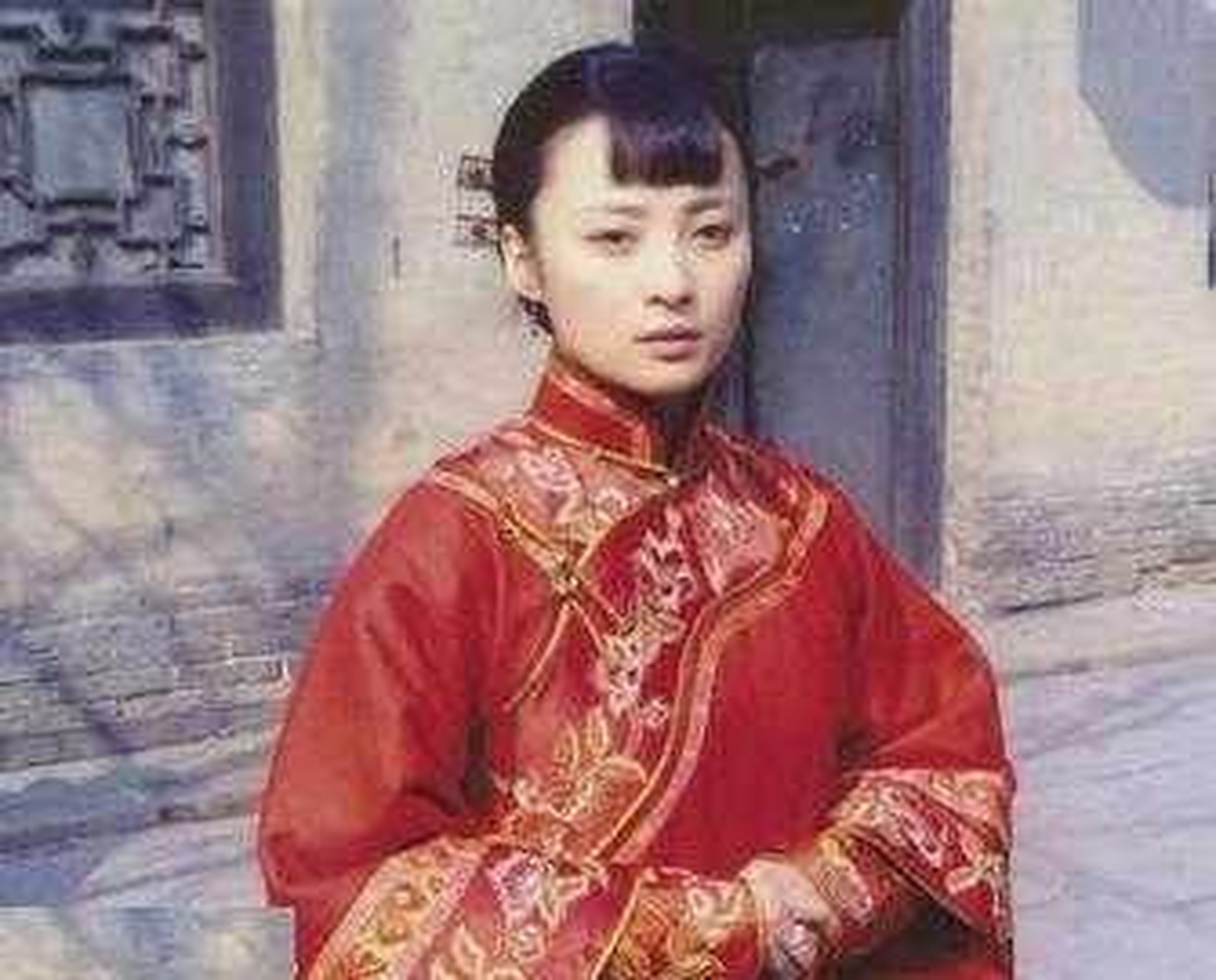 2005年《乔家大院》蒋勤勤饰演陆玉菡,因为这部剧,美丽的女神嫁给了