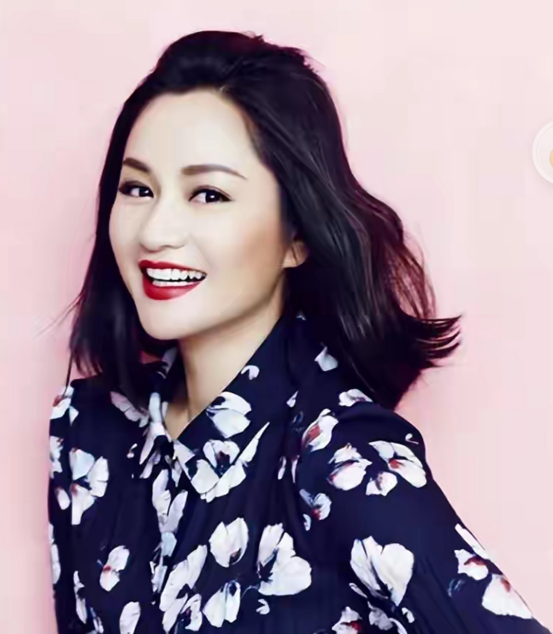 瞿颖曾提出结婚,被张亚东婉拒了.后来瞿颖与张亚东平静友好分手.