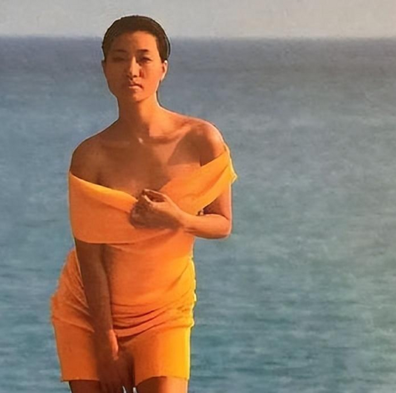 但对于王小凤,大家经常谈起的,往往是王小凤和许立信的爱情故事.