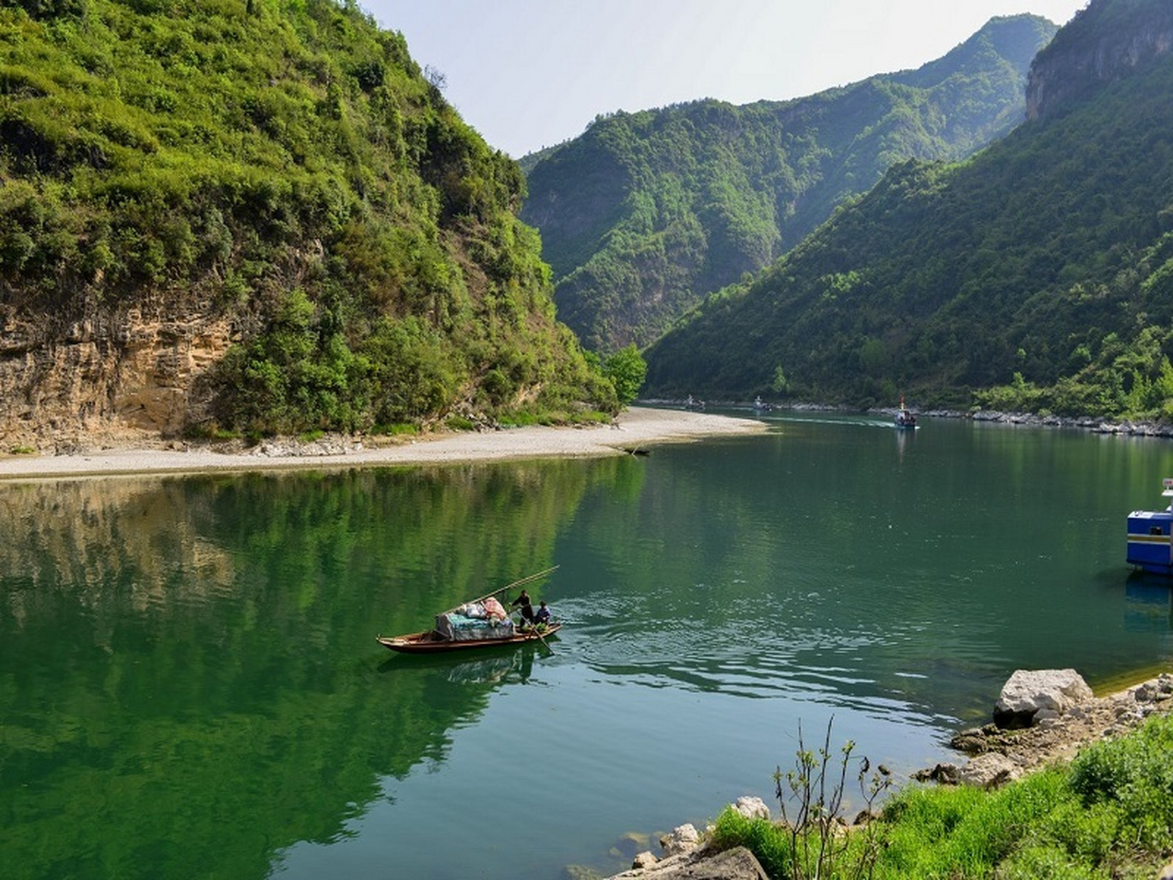 南河小三峡风景区,位于谷城县城西南23千米处,湖北旅游名镇南河镇境内