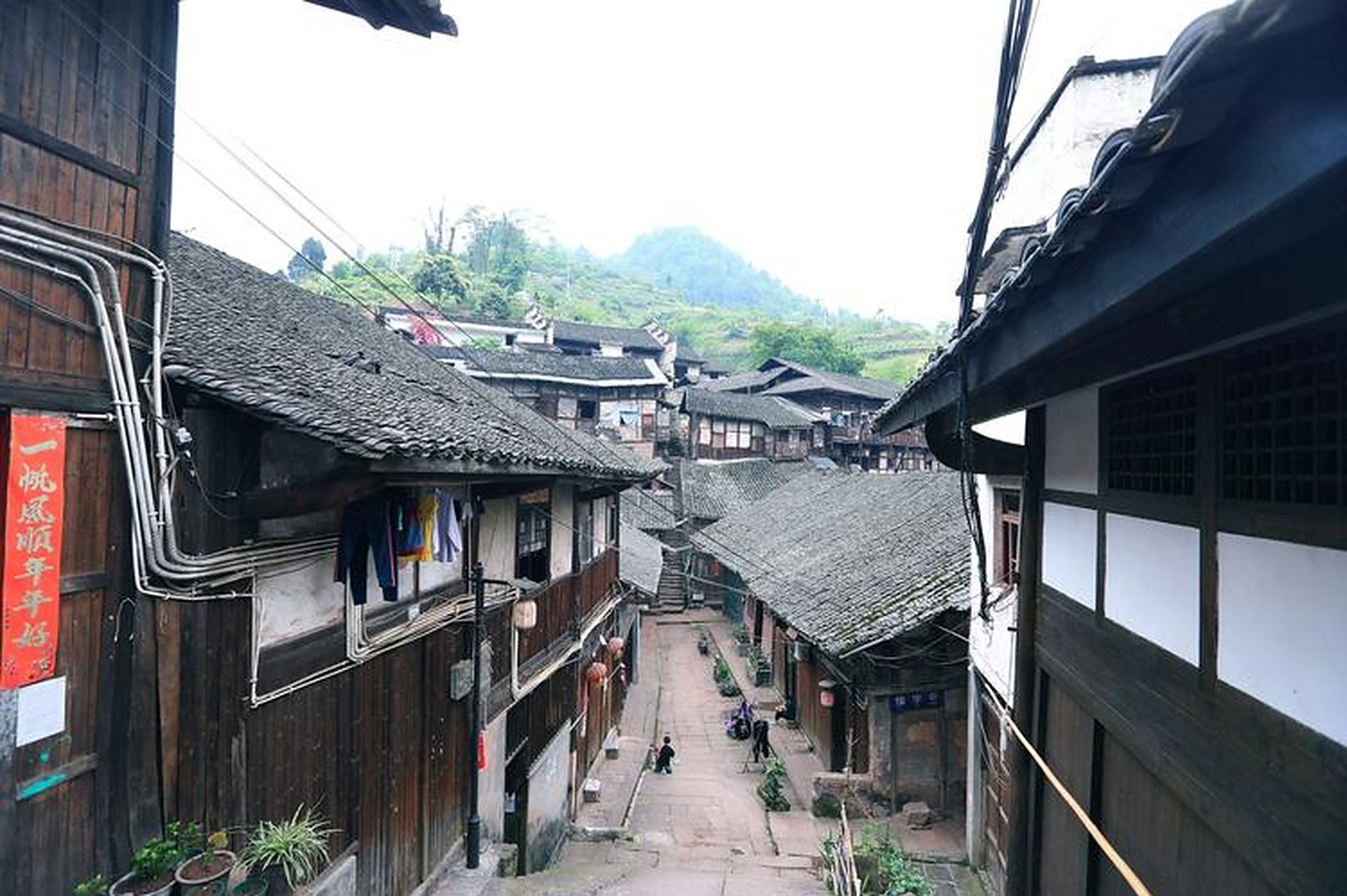 泸州福宝古镇,是一个有着600多年历史的古镇,这里保存着90%的明清建筑