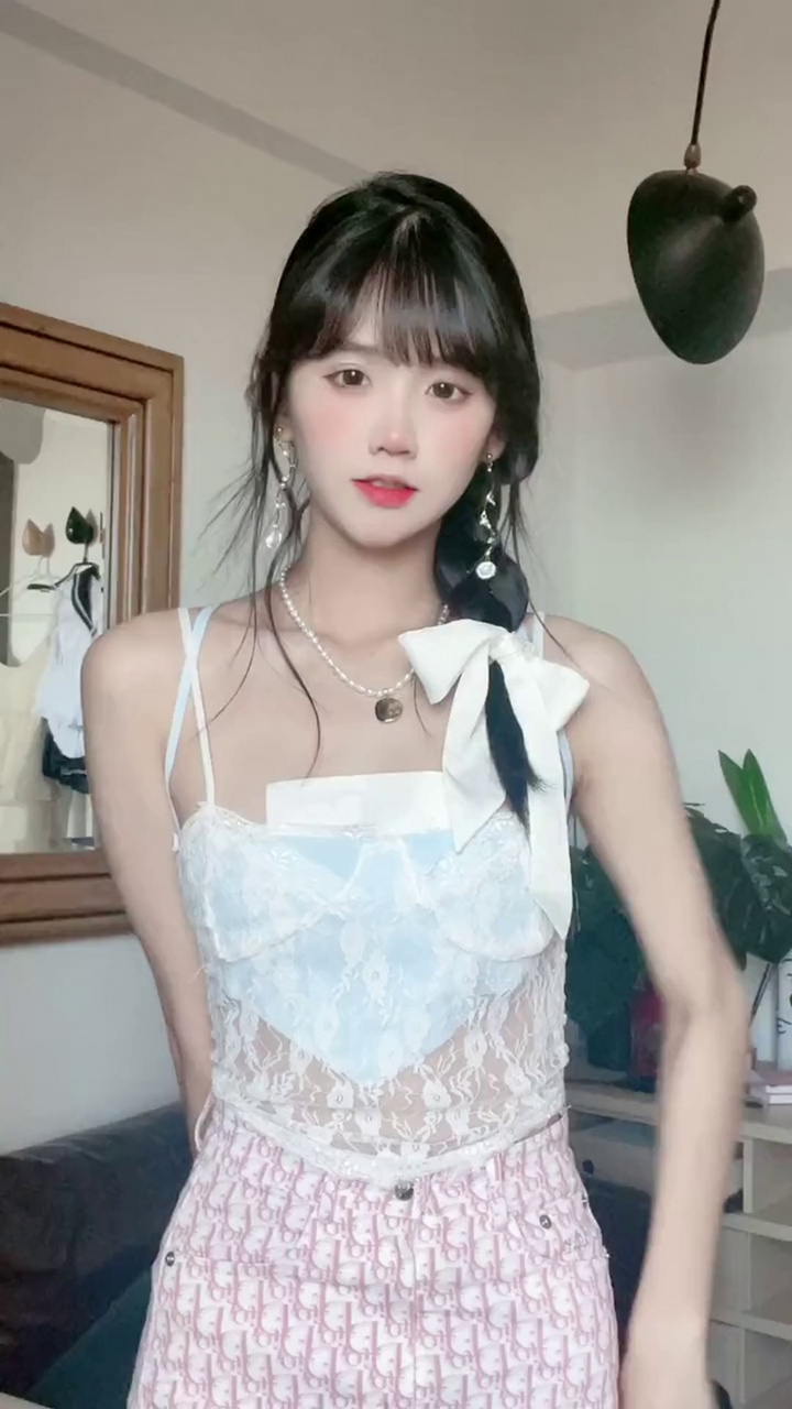 世界各国女生胸部的平均大小.