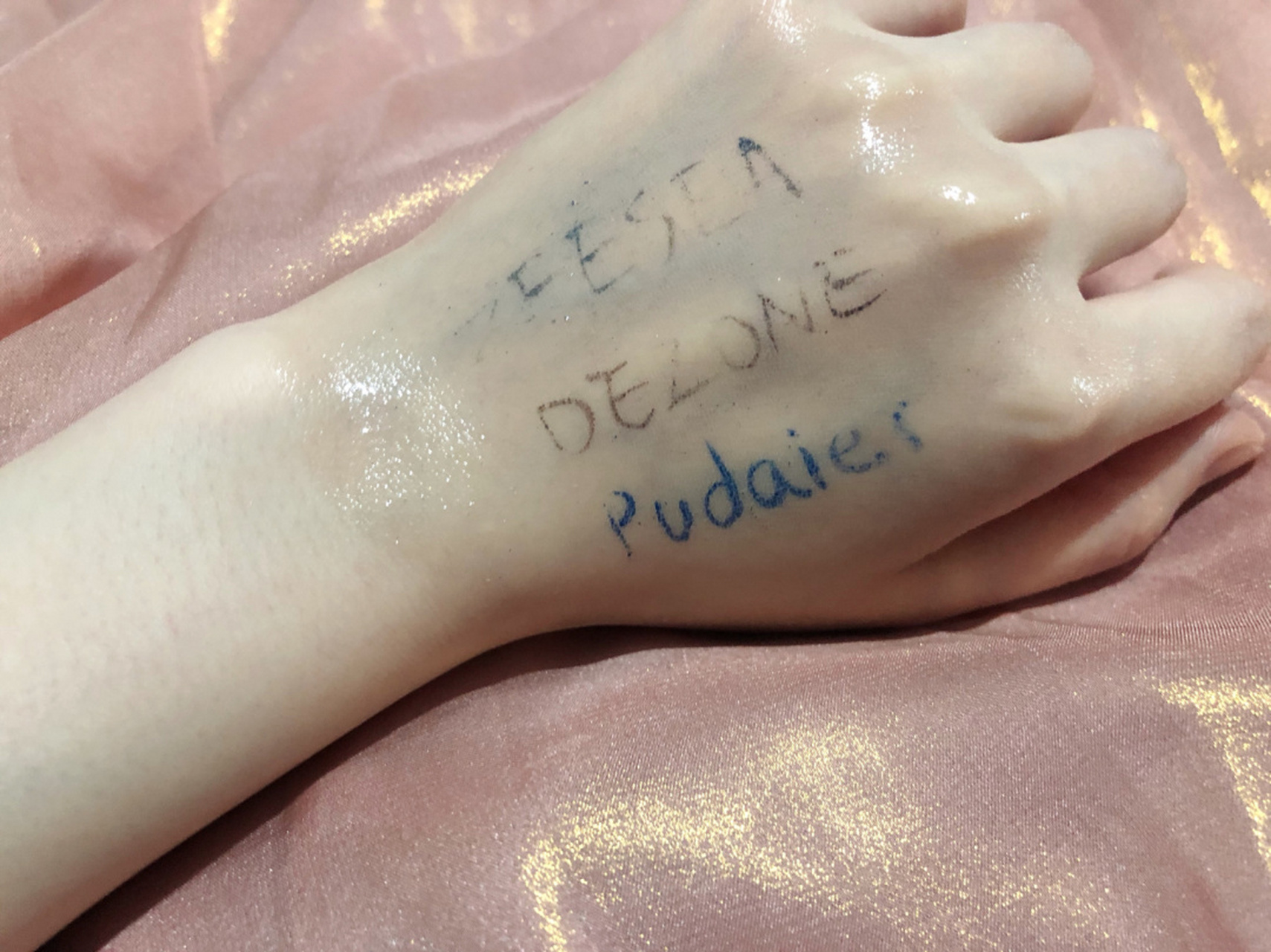 日本kose高丝卸妆油[大哈] 瓶装230ml 加 替换装200ml 才84rmb 大碗不