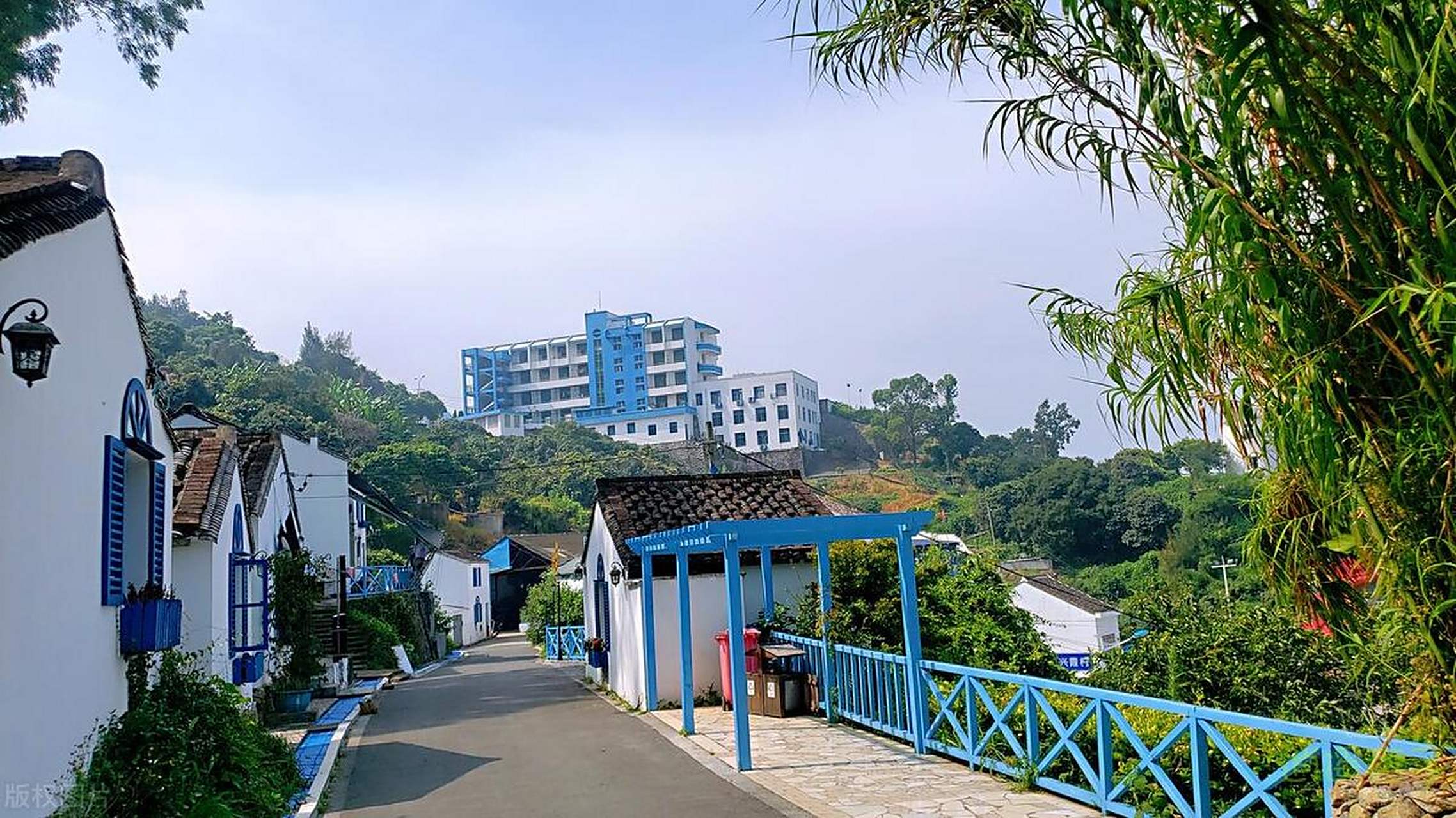 在浙江的最南端,苍南有个小镇-霞关镇  霞关镇是温州第一个国家5a级