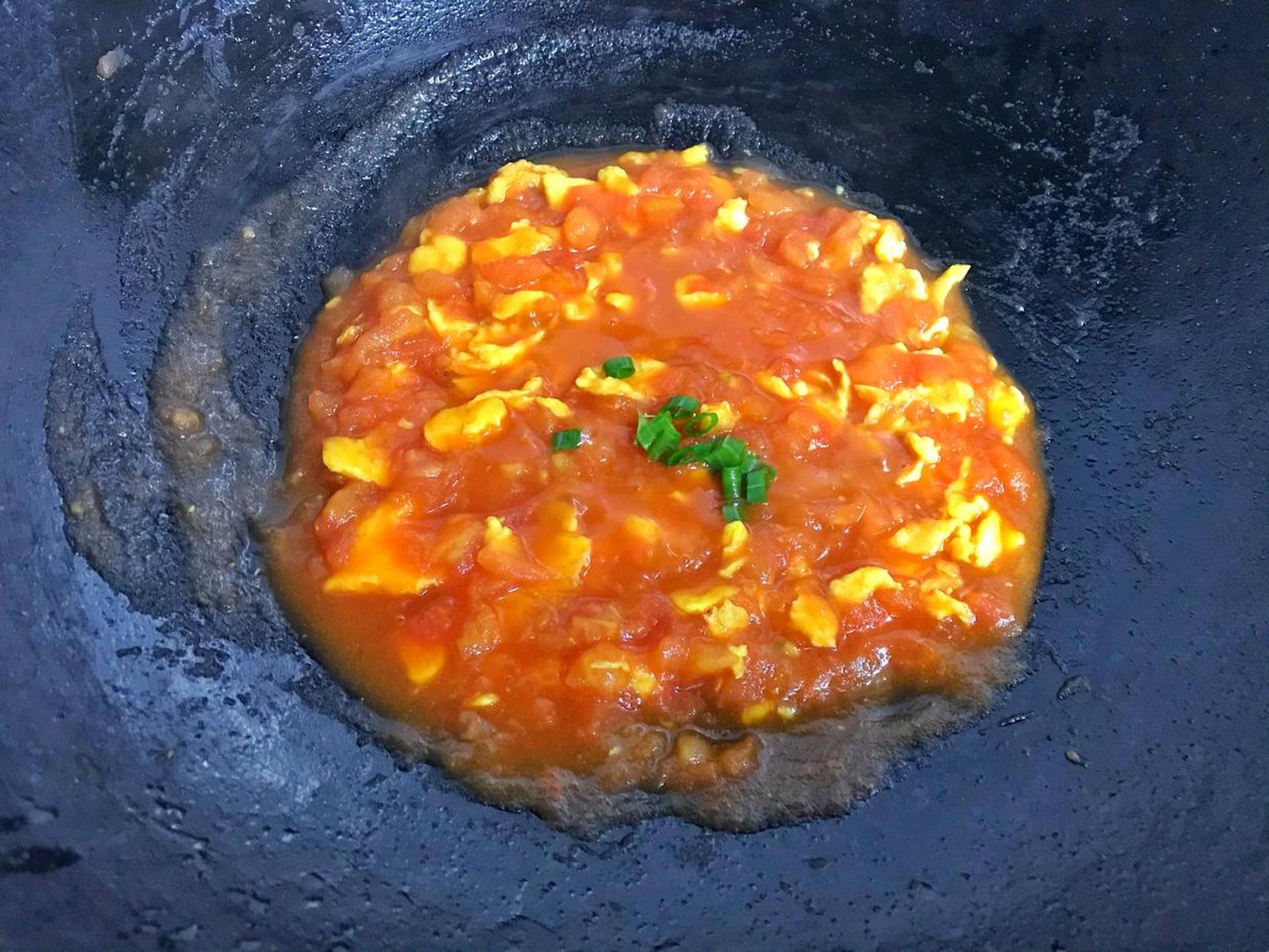 番茄鸡蛋酱盖浇面,孩子吃了满满一大碗