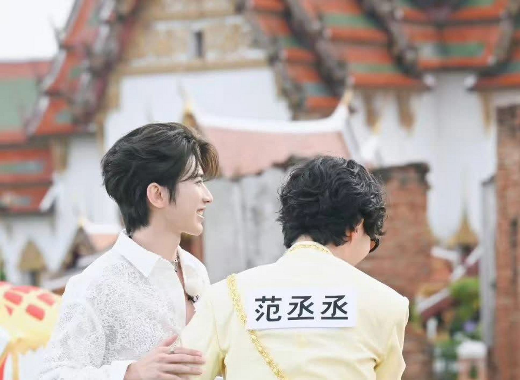 星闻#   范丞丞和蔡徐坤的画面堪称完美.   #成坤#[坏笑]