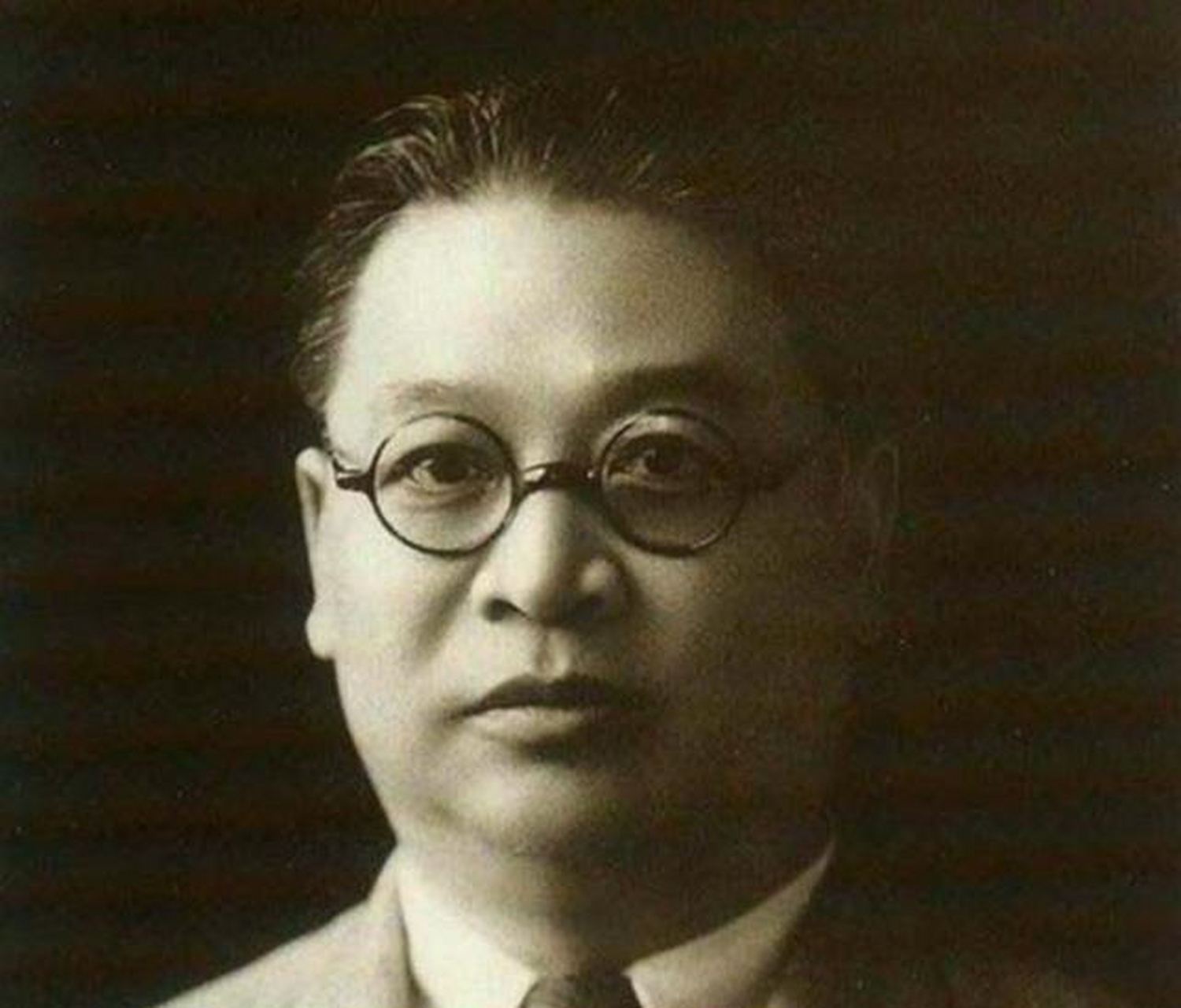 民国时期,涌现出一大批风云人物,有些人为了国家存亡奔波操劳,同样,也