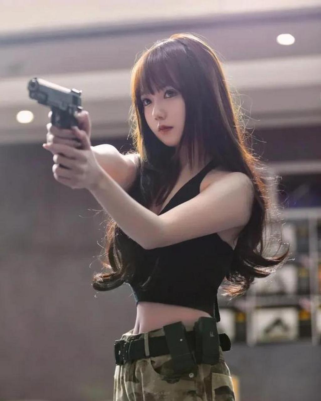 绑匪:老公和白月光,你选哪一个?下一秒老婆就朝我开了枪