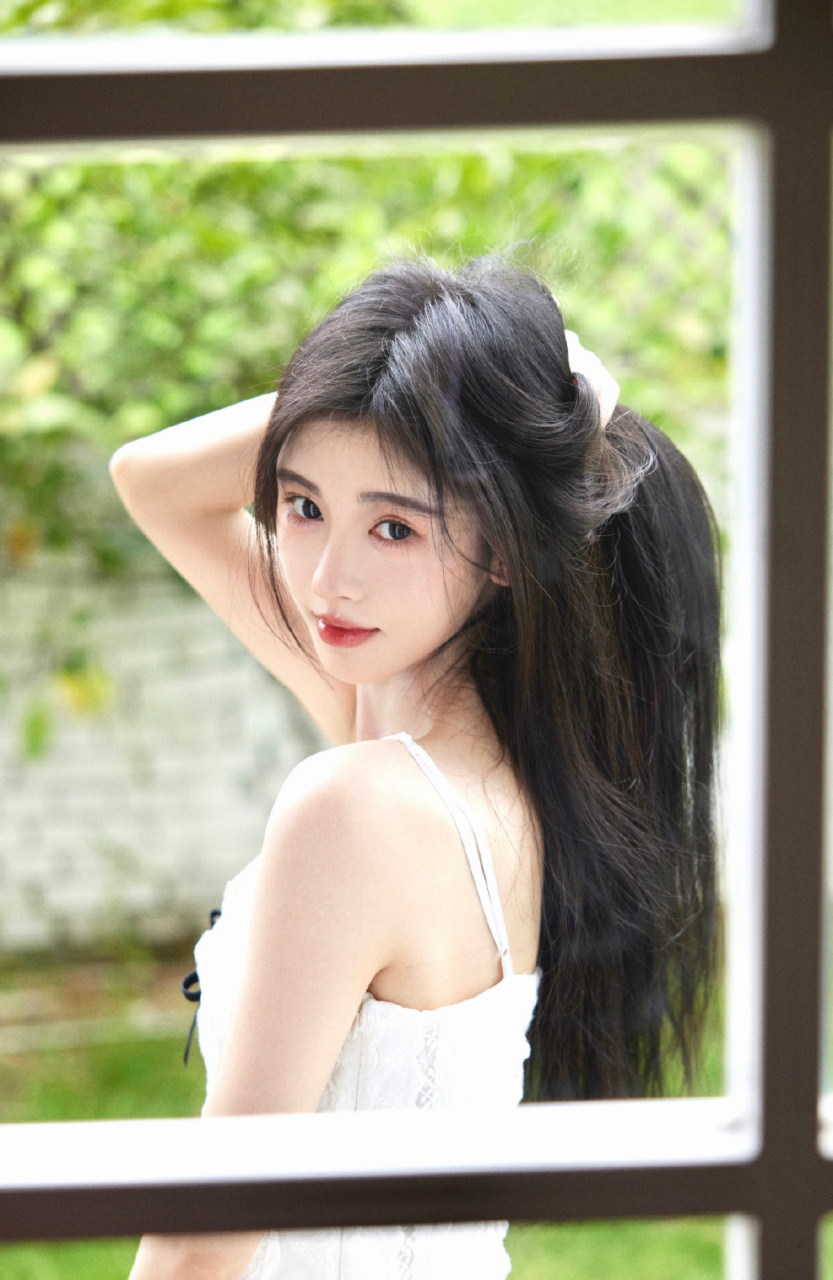 鞠婧祎蕾丝吊带裙# #鞠婧祎