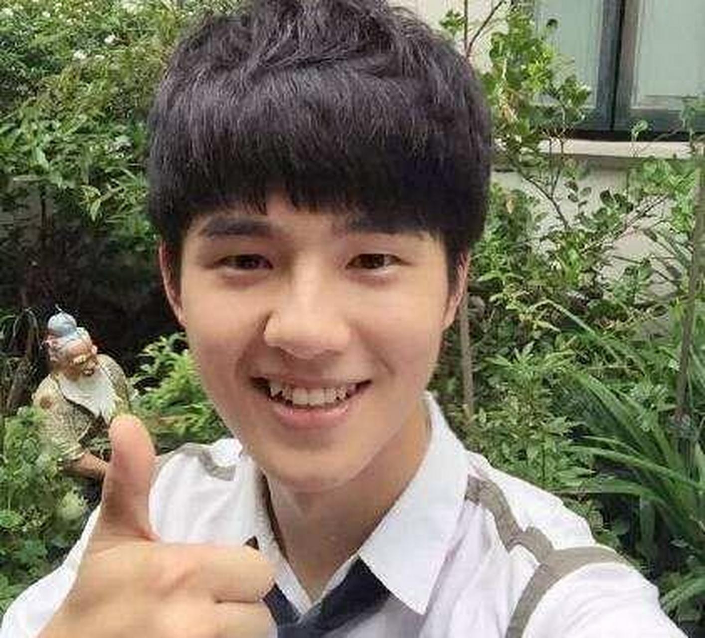 佟丽娅调侃刘昊然与15岁神童撞脸,网友评论:长得真像 佟丽娅调侃刘