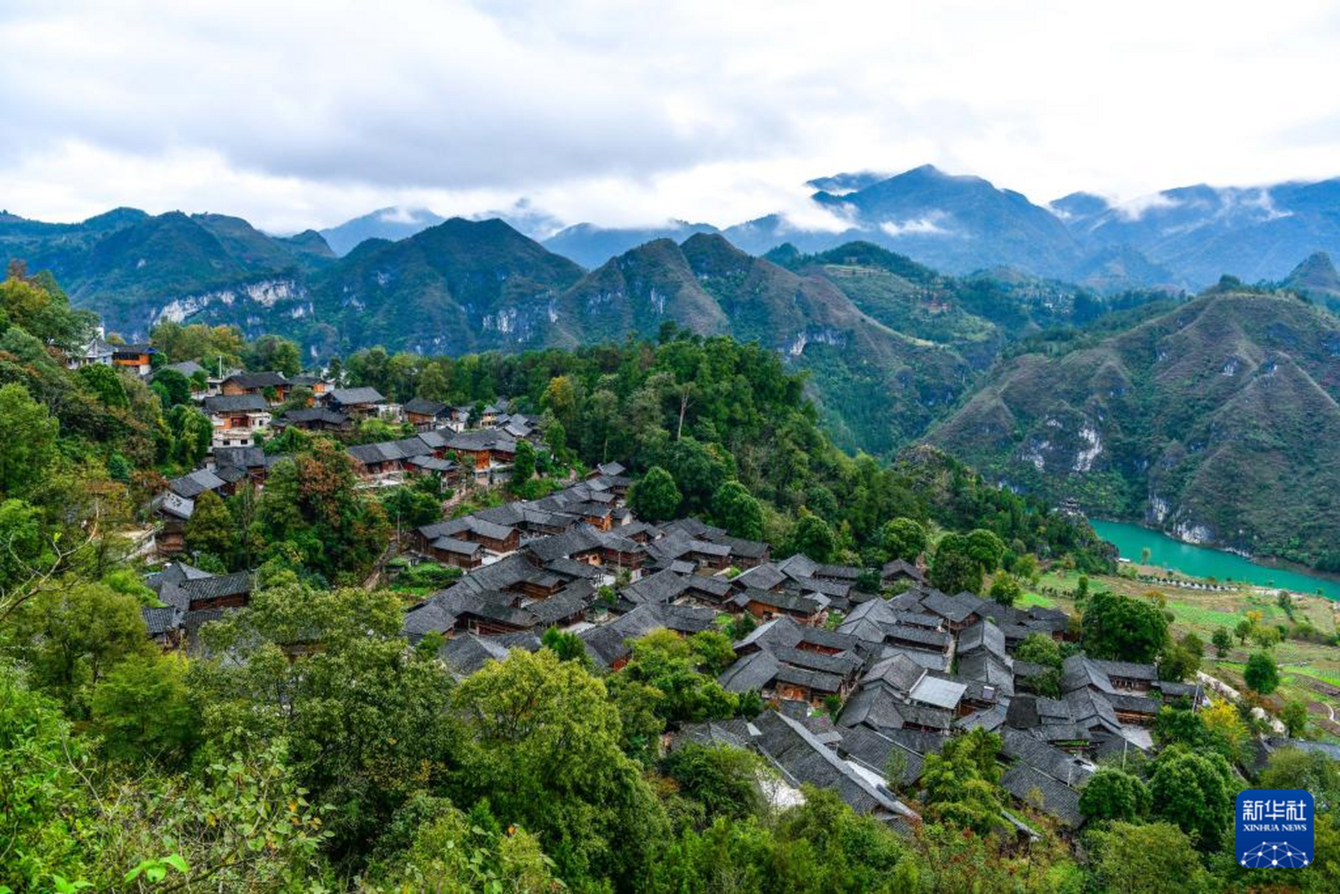 【贵州石阡:古寨激活乡村振兴新动能】位于贵州省铜仁市石阡县国荣乡