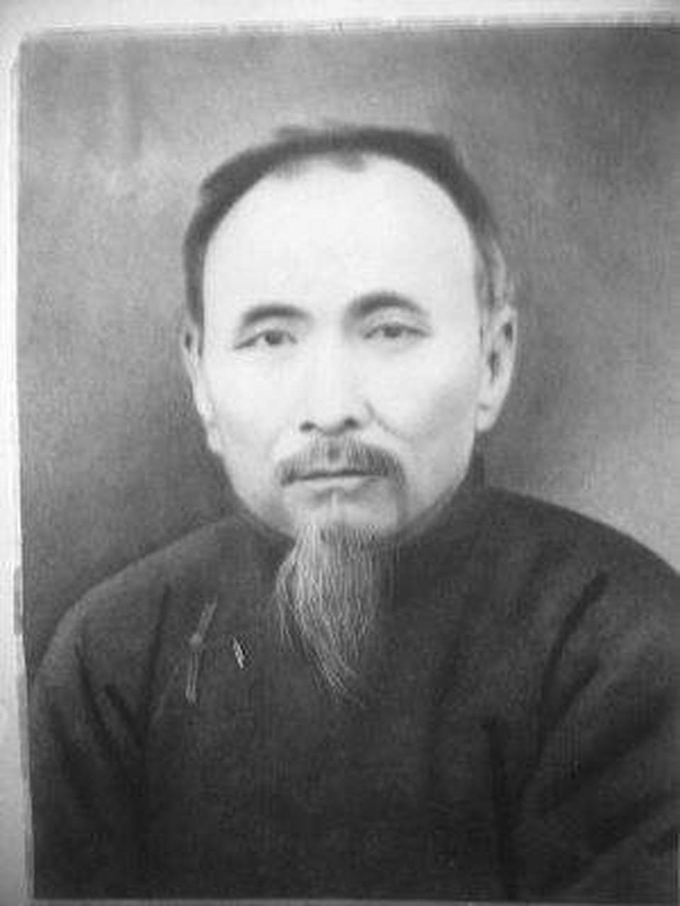 杜心五为了散功,身体整整缩小了20厘米  十九世纪三四十年代,众多的