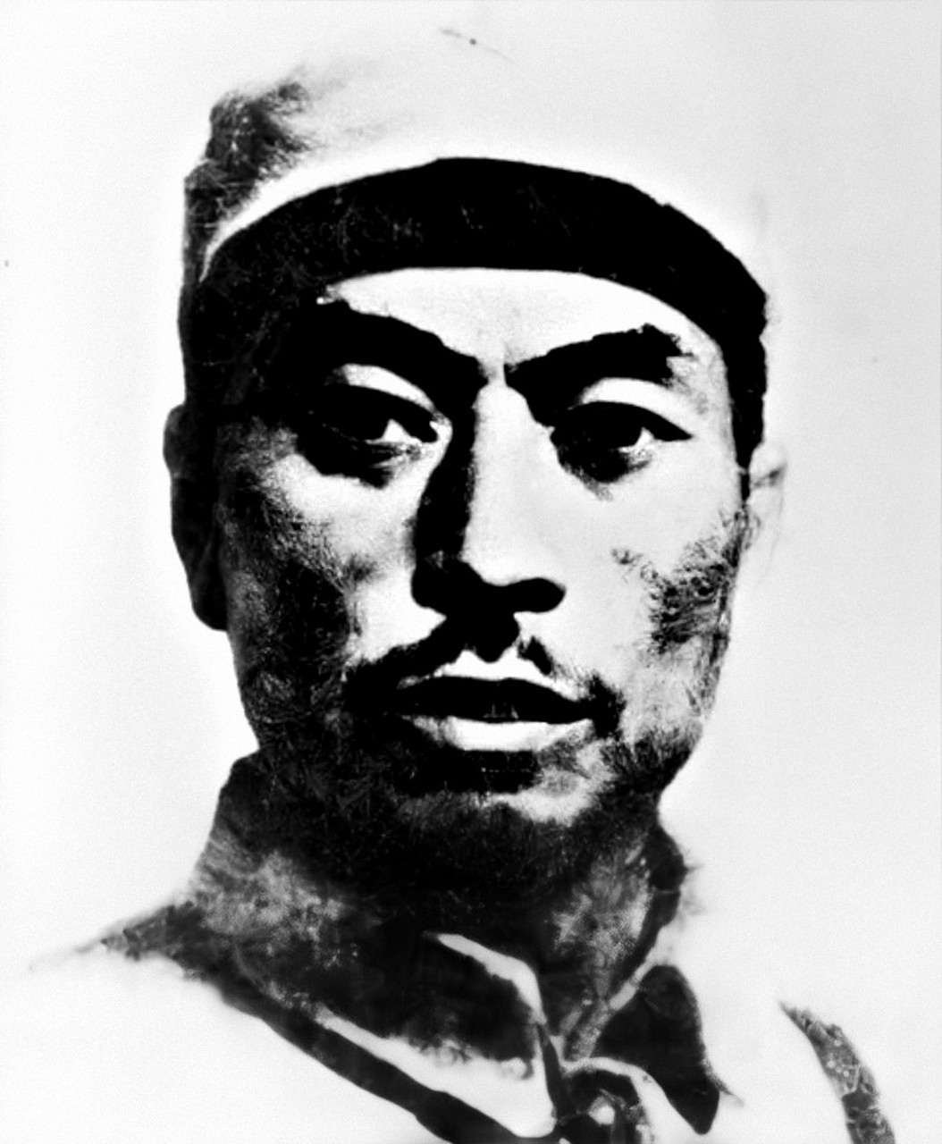 村民赵廷喜在山上砍柴时发现了杨靖宇,此时,这位东北