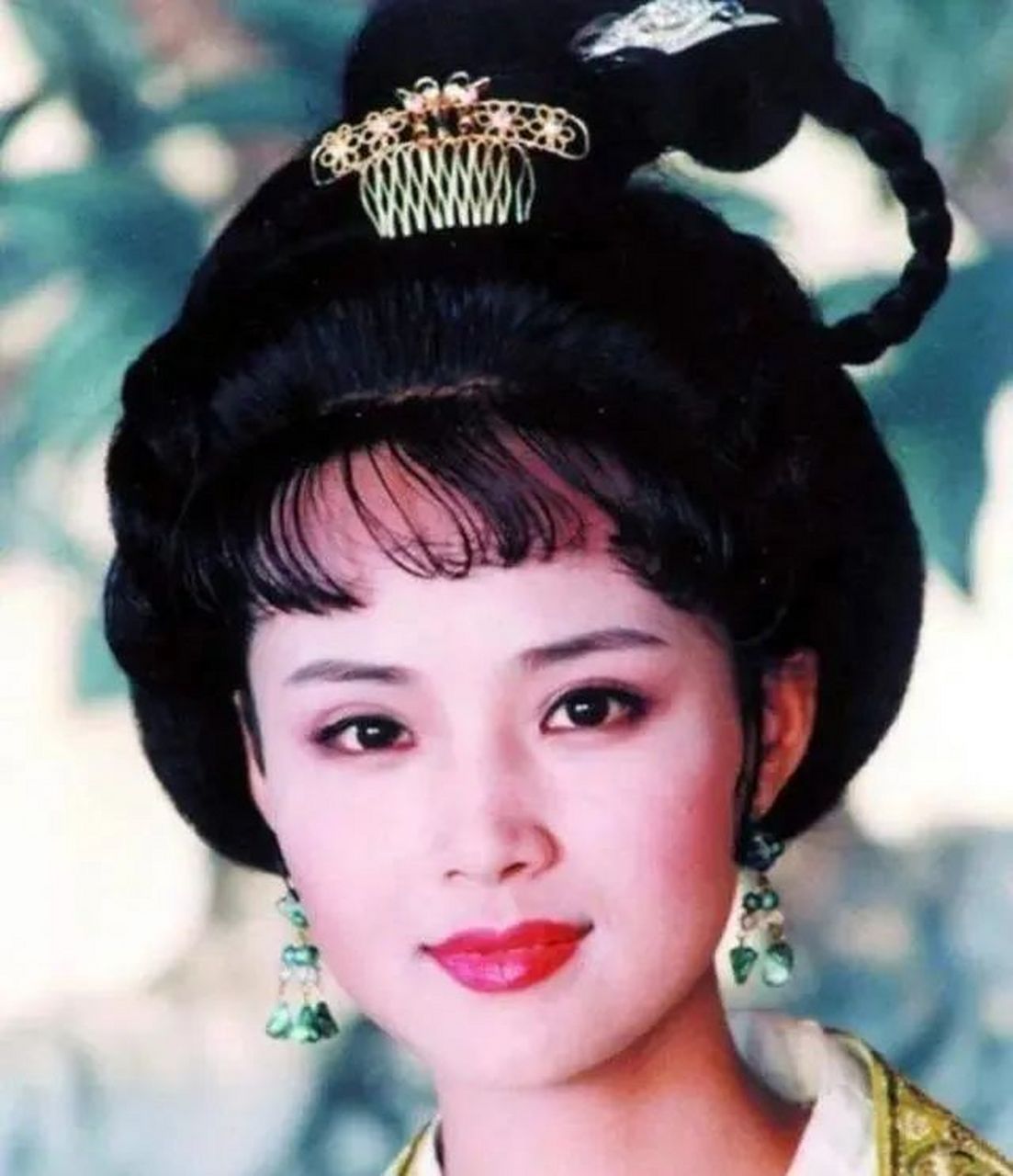 "温婉端庄 "的女明星之茹萍  茹萍的长相很有东方美,她的脸蛋肉嘟嘟的