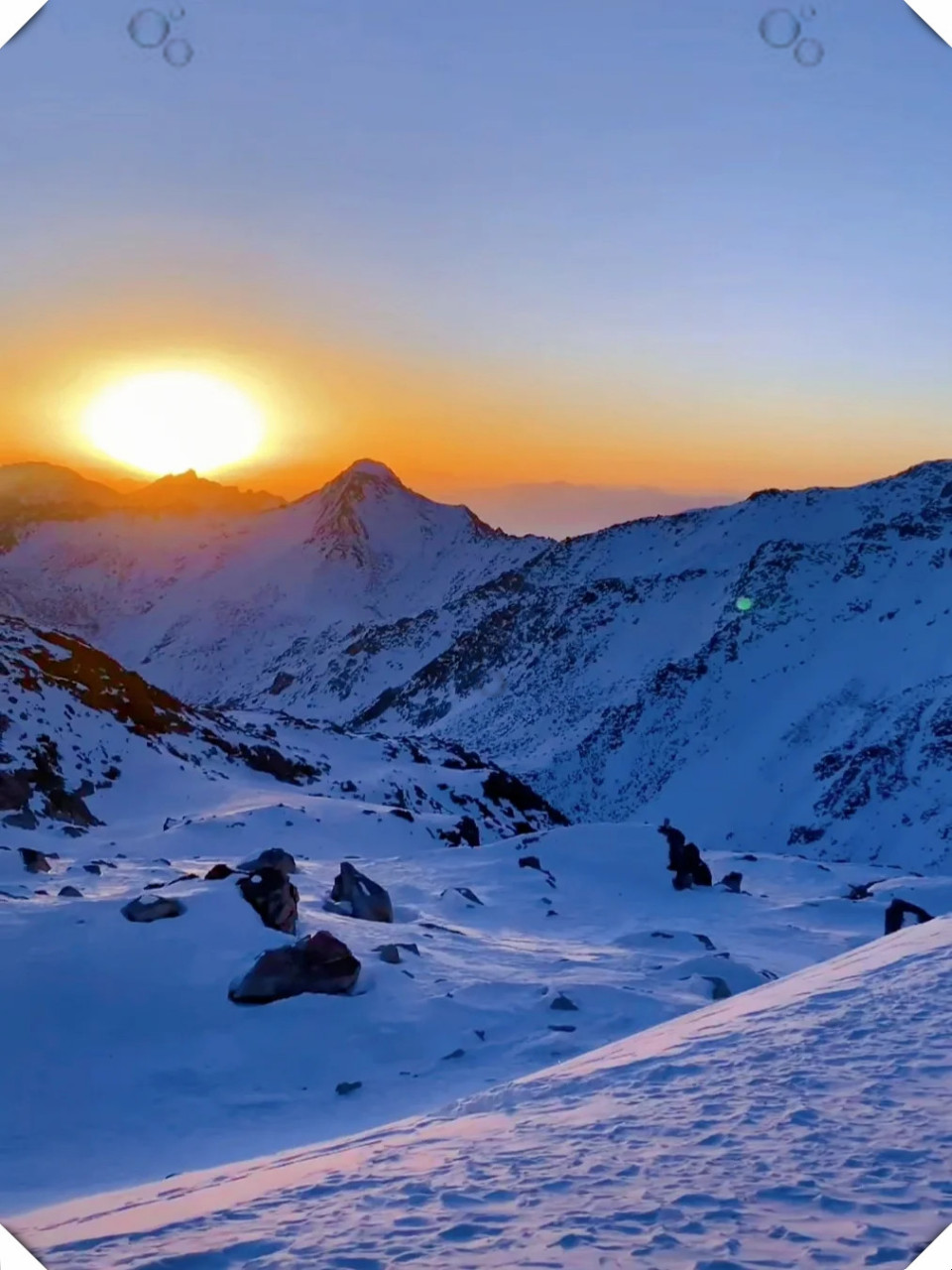 达古冰川雪景实拍 2天只要300   7615雪花飘落,达古冰川已经被