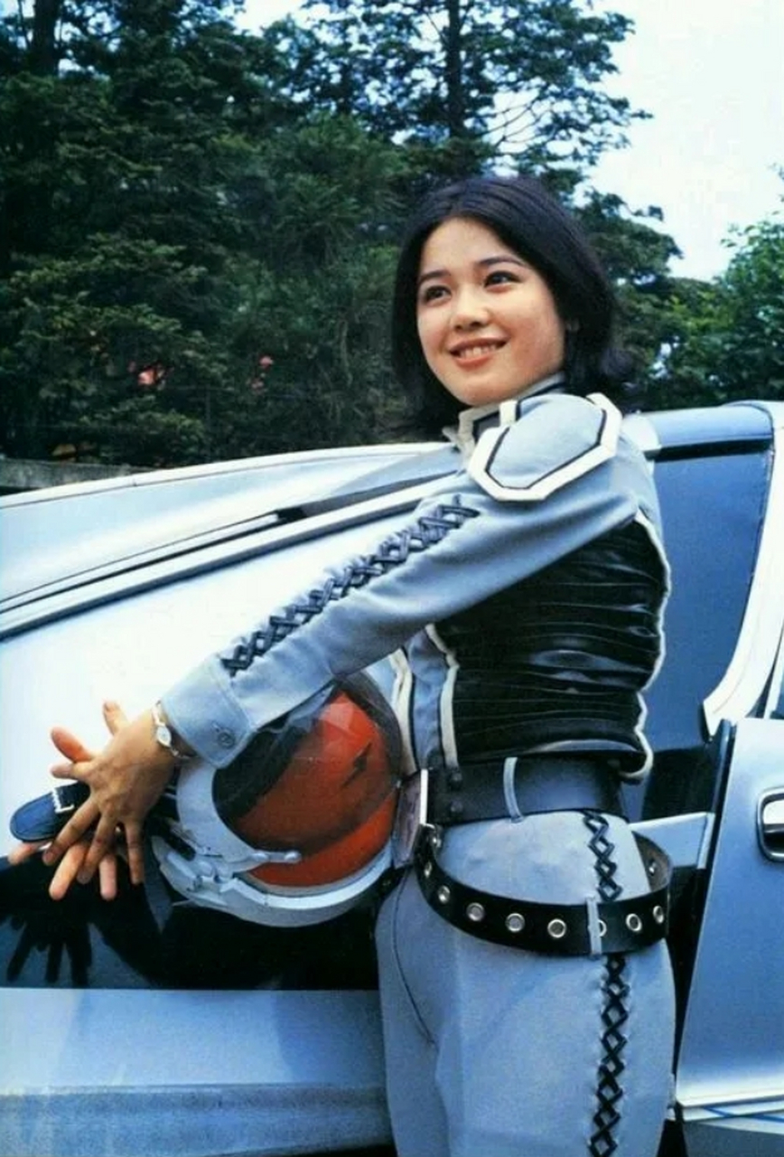 诸星团跟安奴结婚后,第一次出任务.