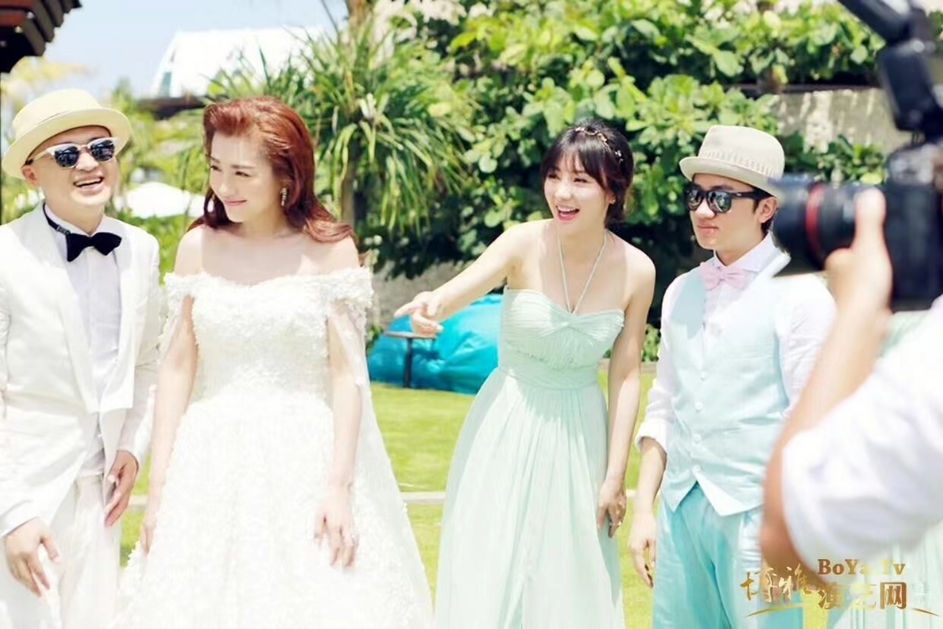 包文婧包贝尔结婚伴娘团全是美女,两夫妇被指黑心,柳岩被扔进进水里却