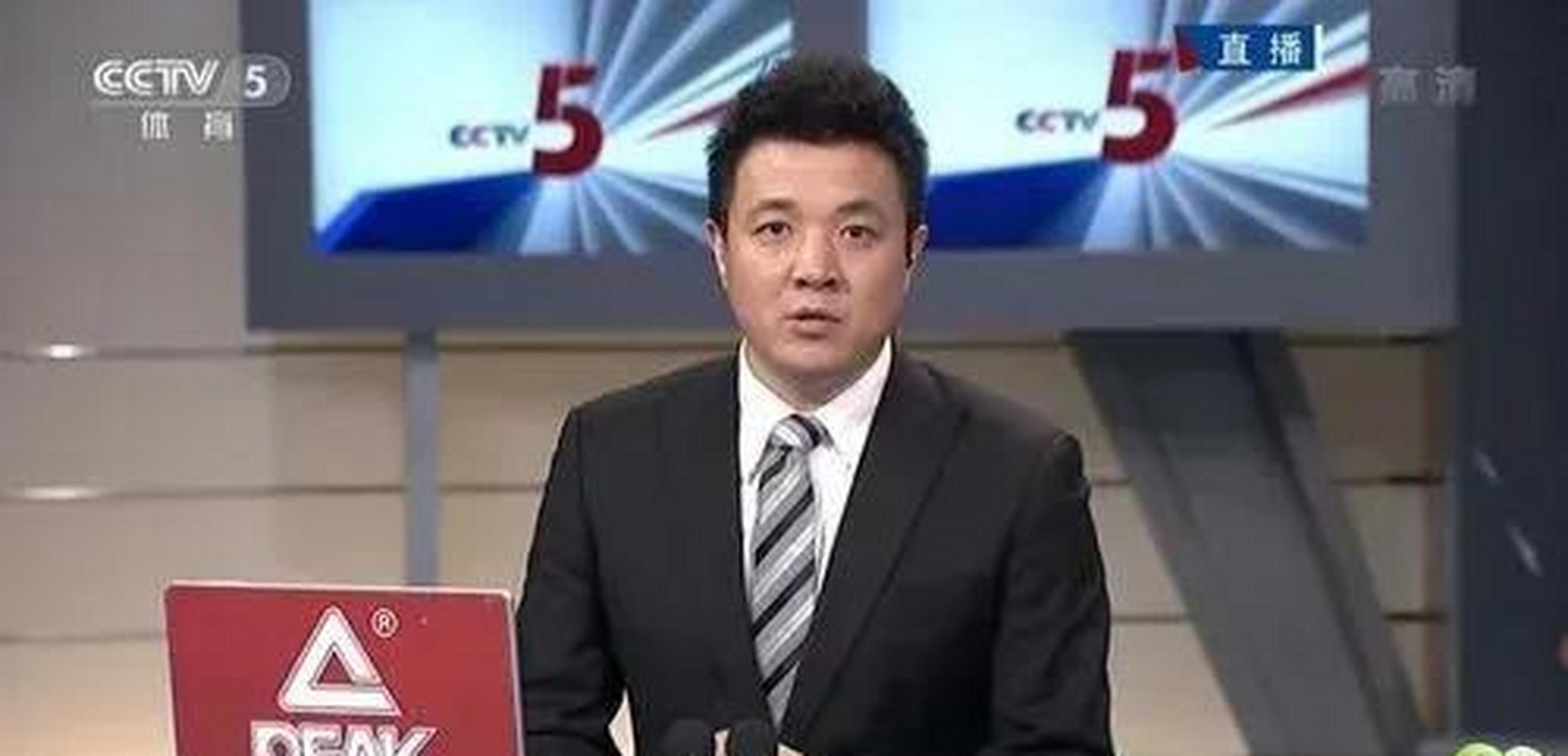 离开央视这些年,杨健的变化好大 早些年的央视五套,贺炜和杨健都是