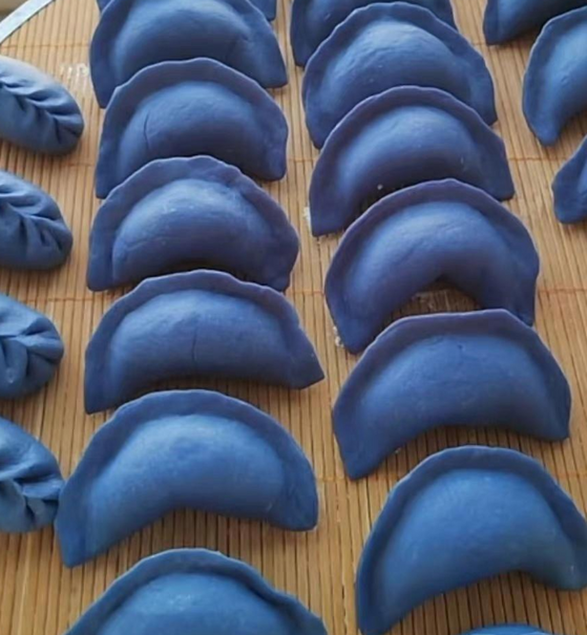 蓝色妖姬饺子,吃了真的能变阿凡达吗?